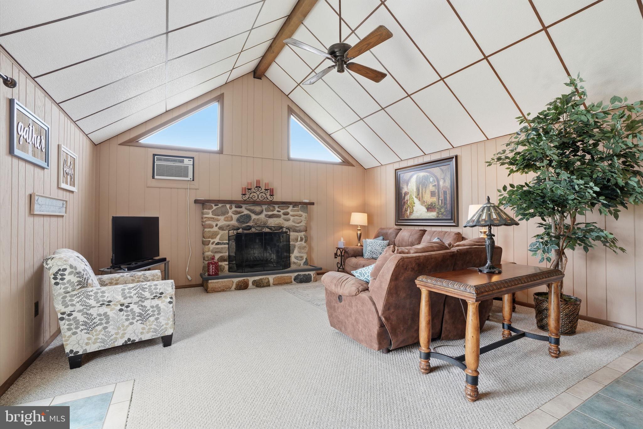 COBALT RIDGE - Residential