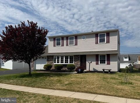 55 CANOEBIRCH ROAD LEVITTOWN PA 19057