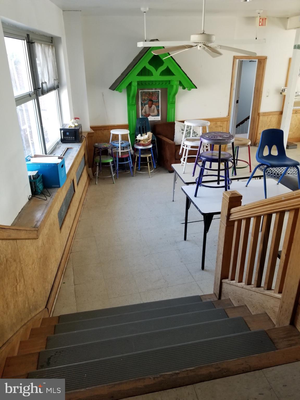 GERMANTOWN (EAST) - Commercial Sale