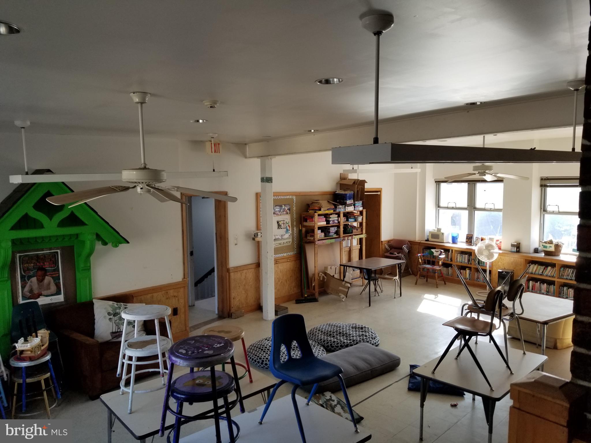 GERMANTOWN (EAST) - Commercial Sale