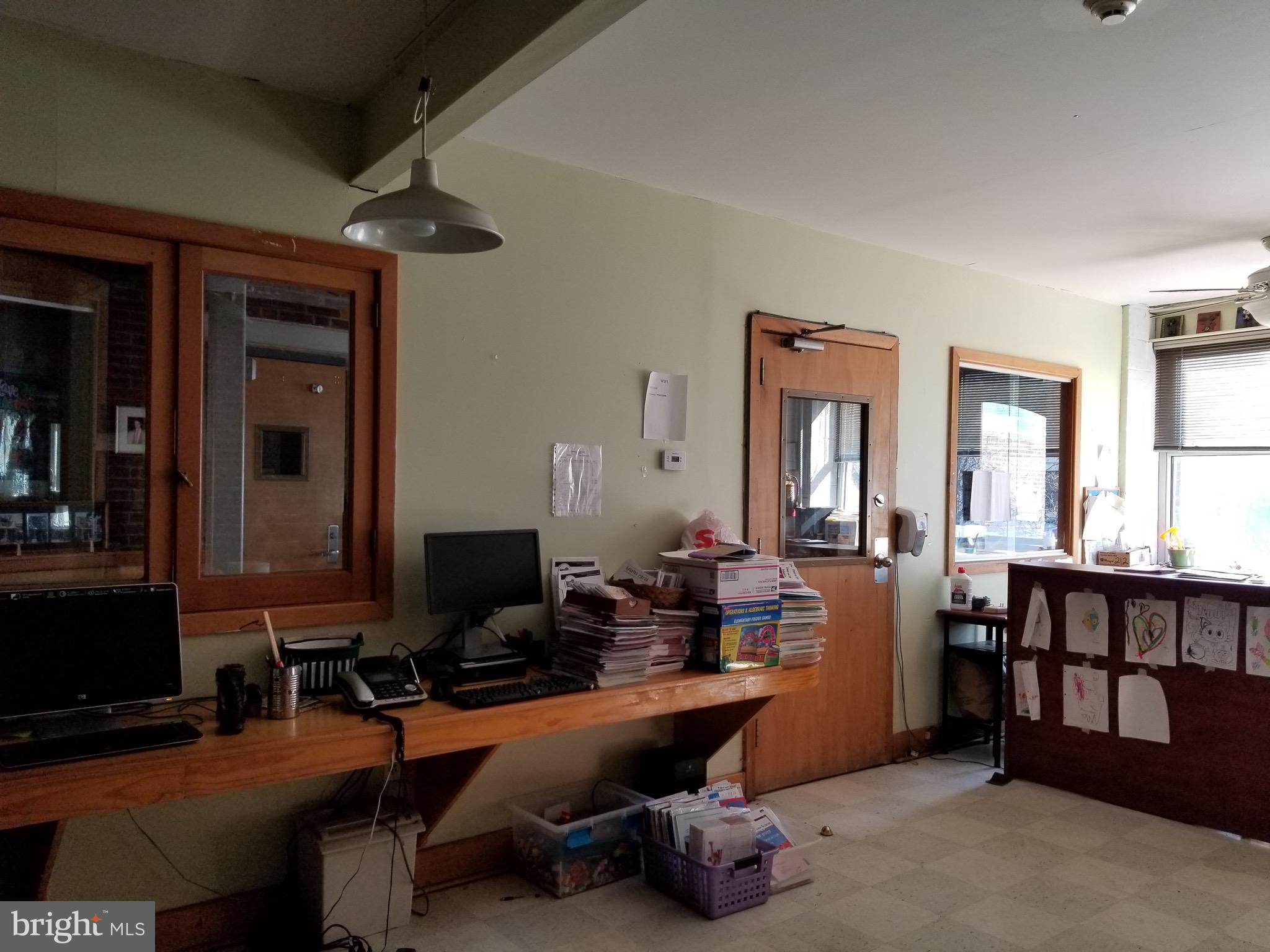 GERMANTOWN (EAST) - Commercial Sale