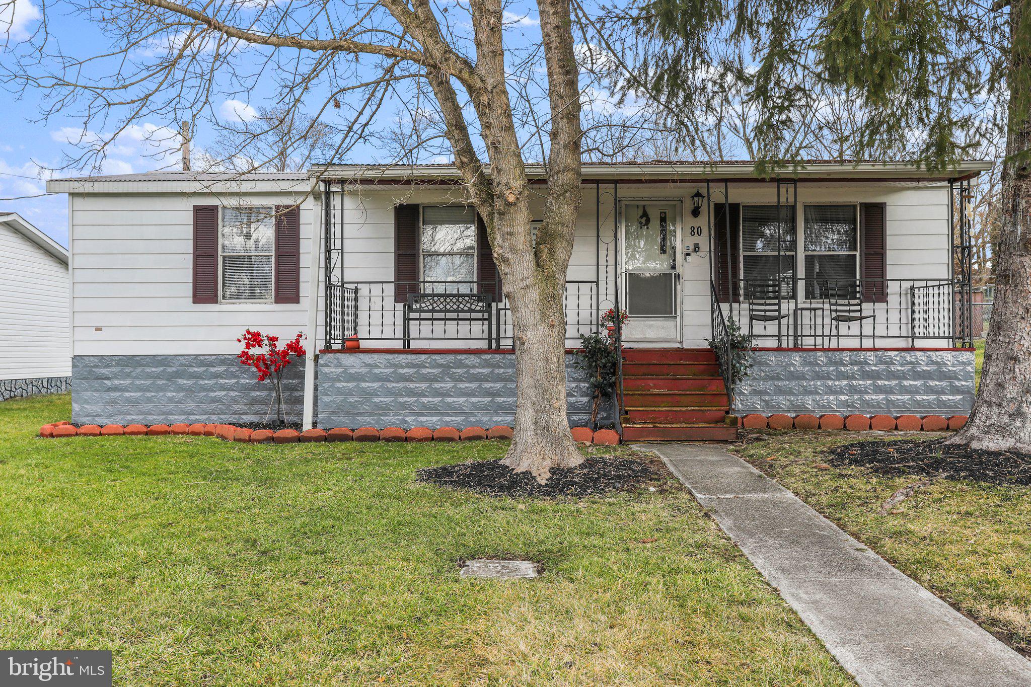 PAW PAW - Residential