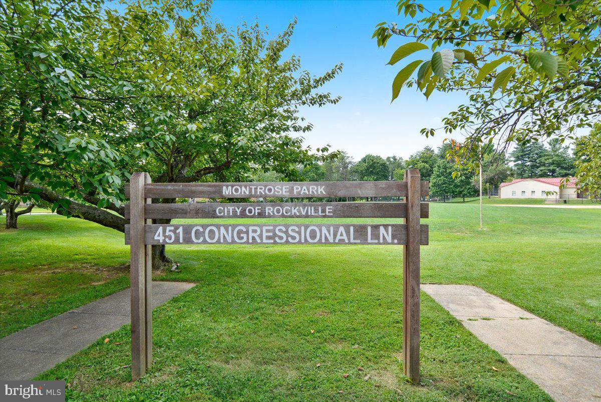 MONTROSE - Residential