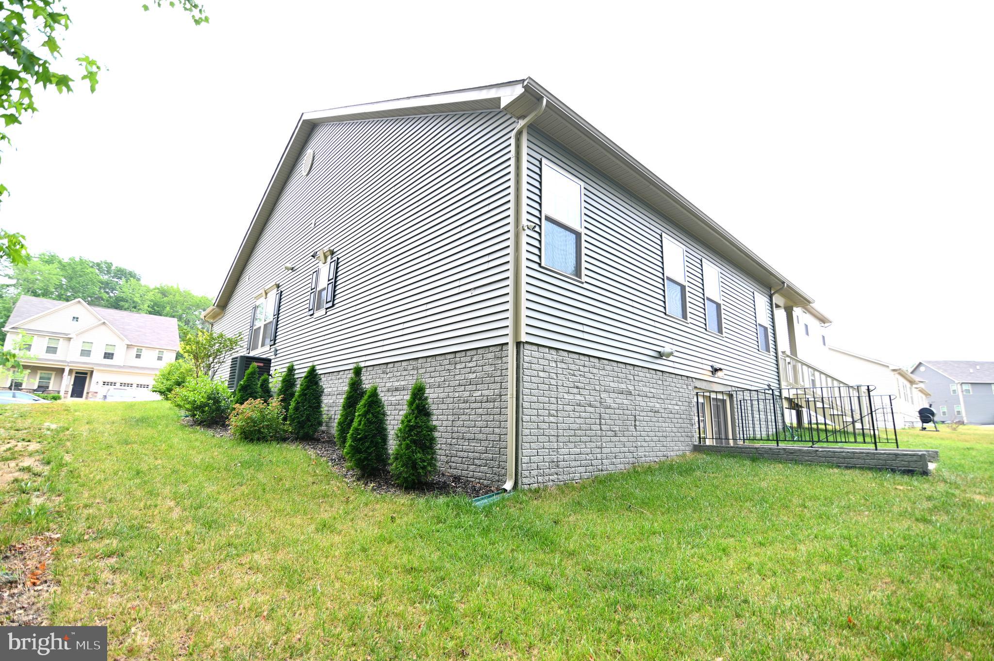 CHRISTOPHER POINTE - Residential