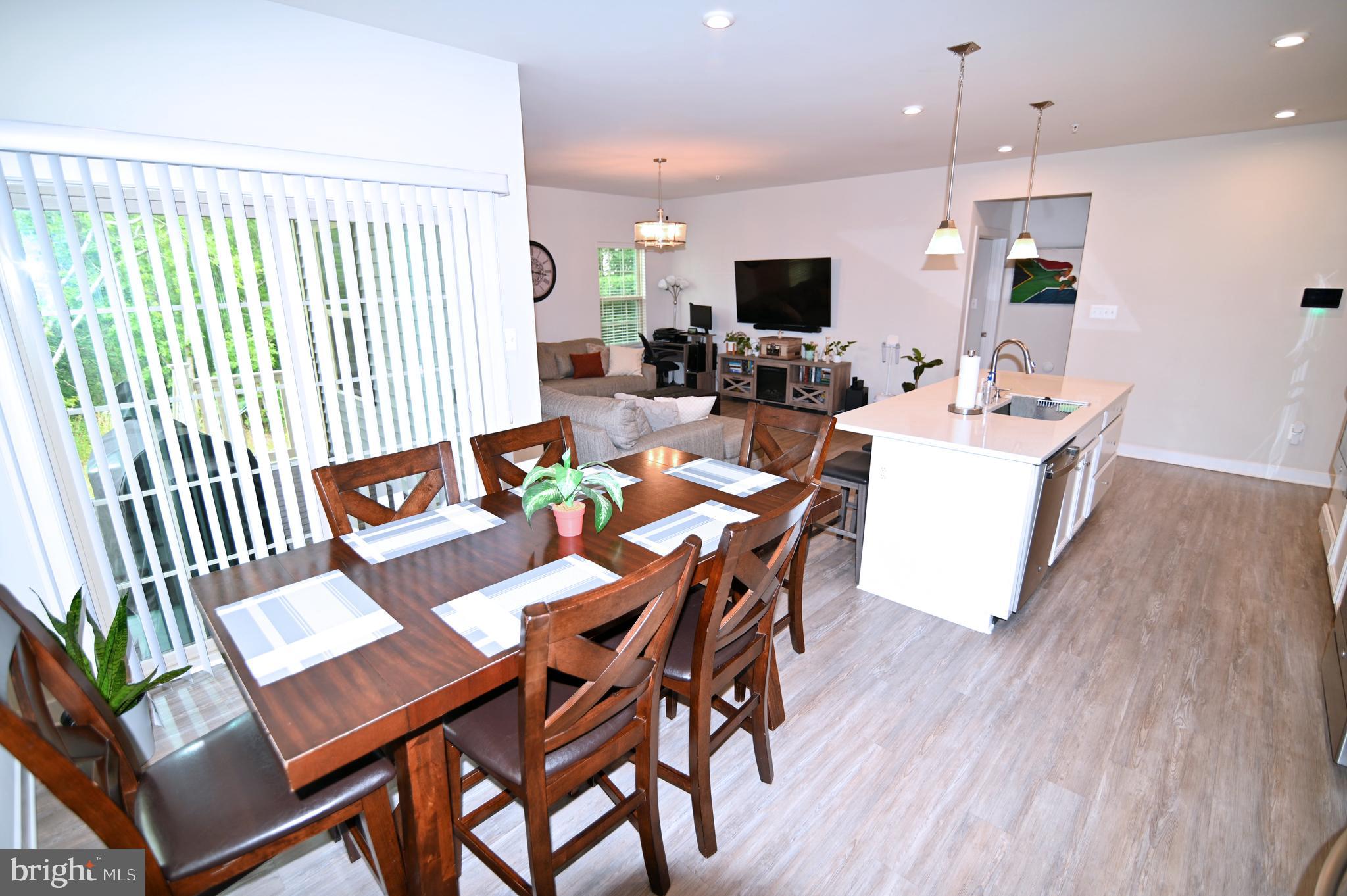 CHRISTOPHER POINTE - Residential