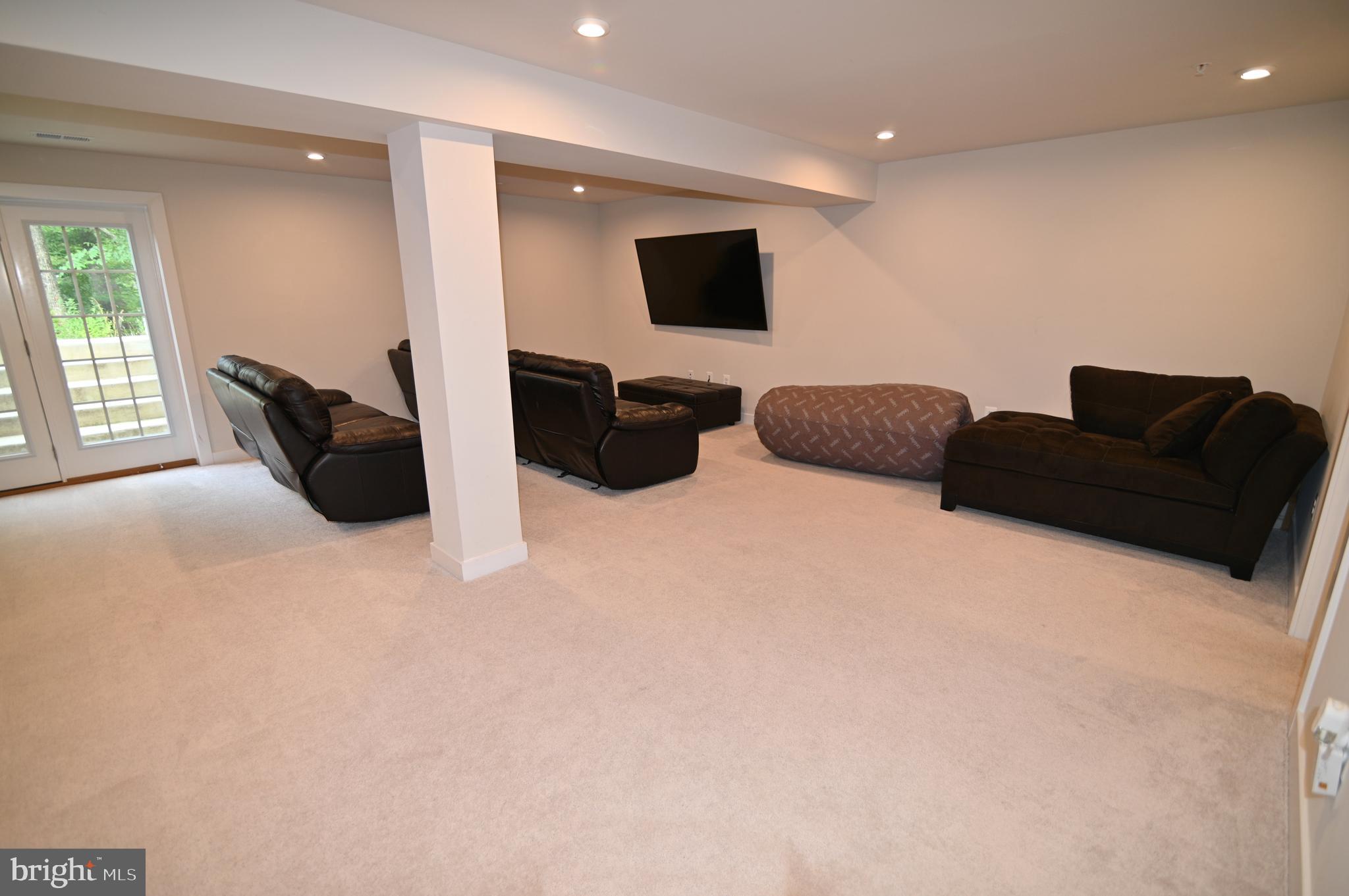 CHRISTOPHER POINTE - Residential