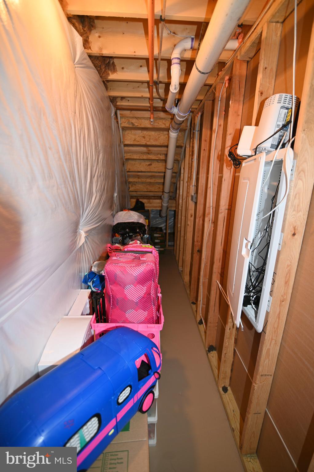 CHRISTOPHER POINTE - Residential