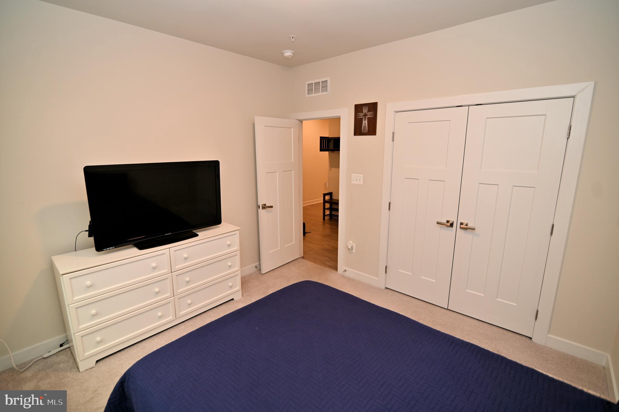 CHRISTOPHER POINTE - Residential