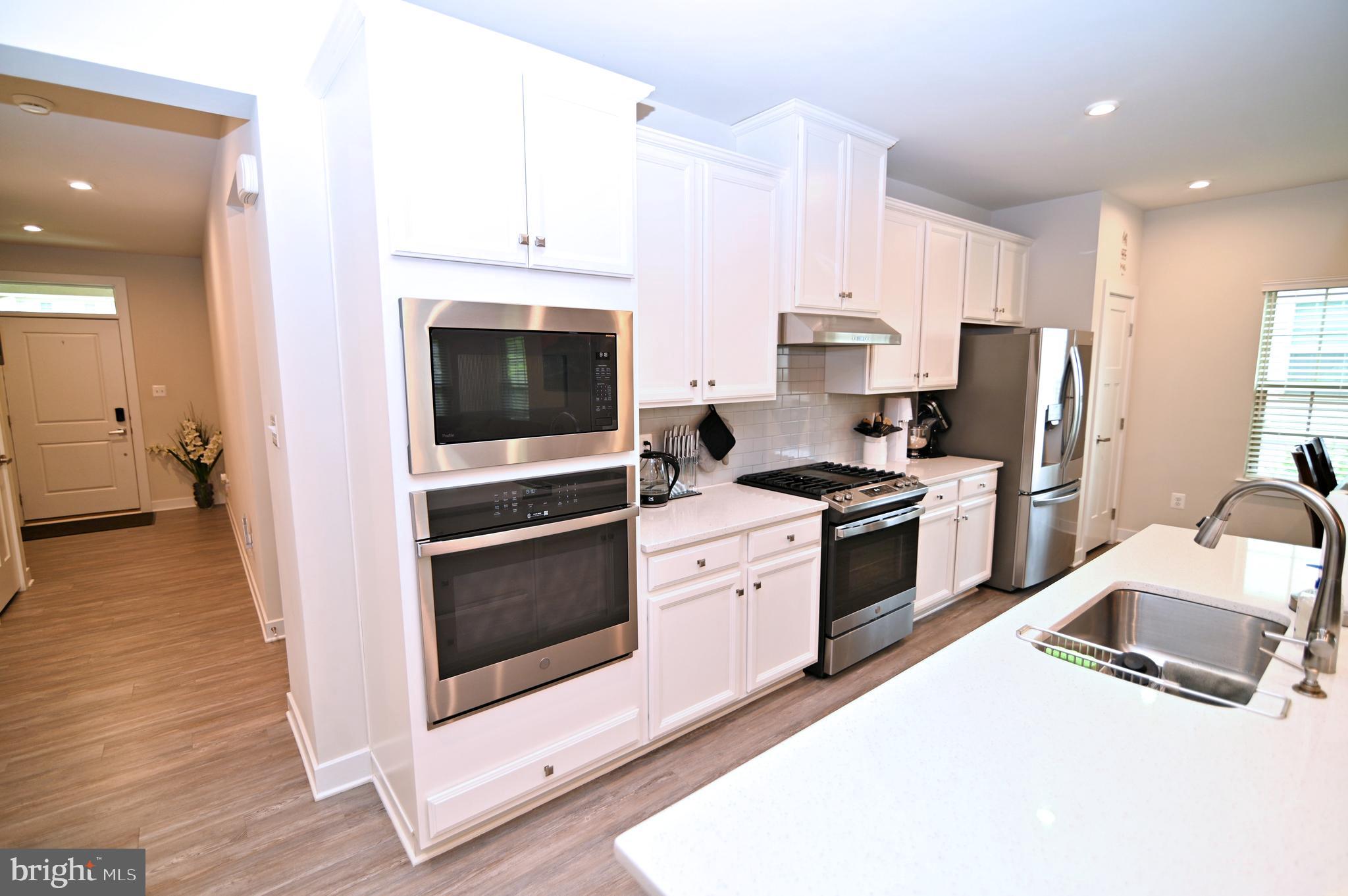 CHRISTOPHER POINTE - Residential