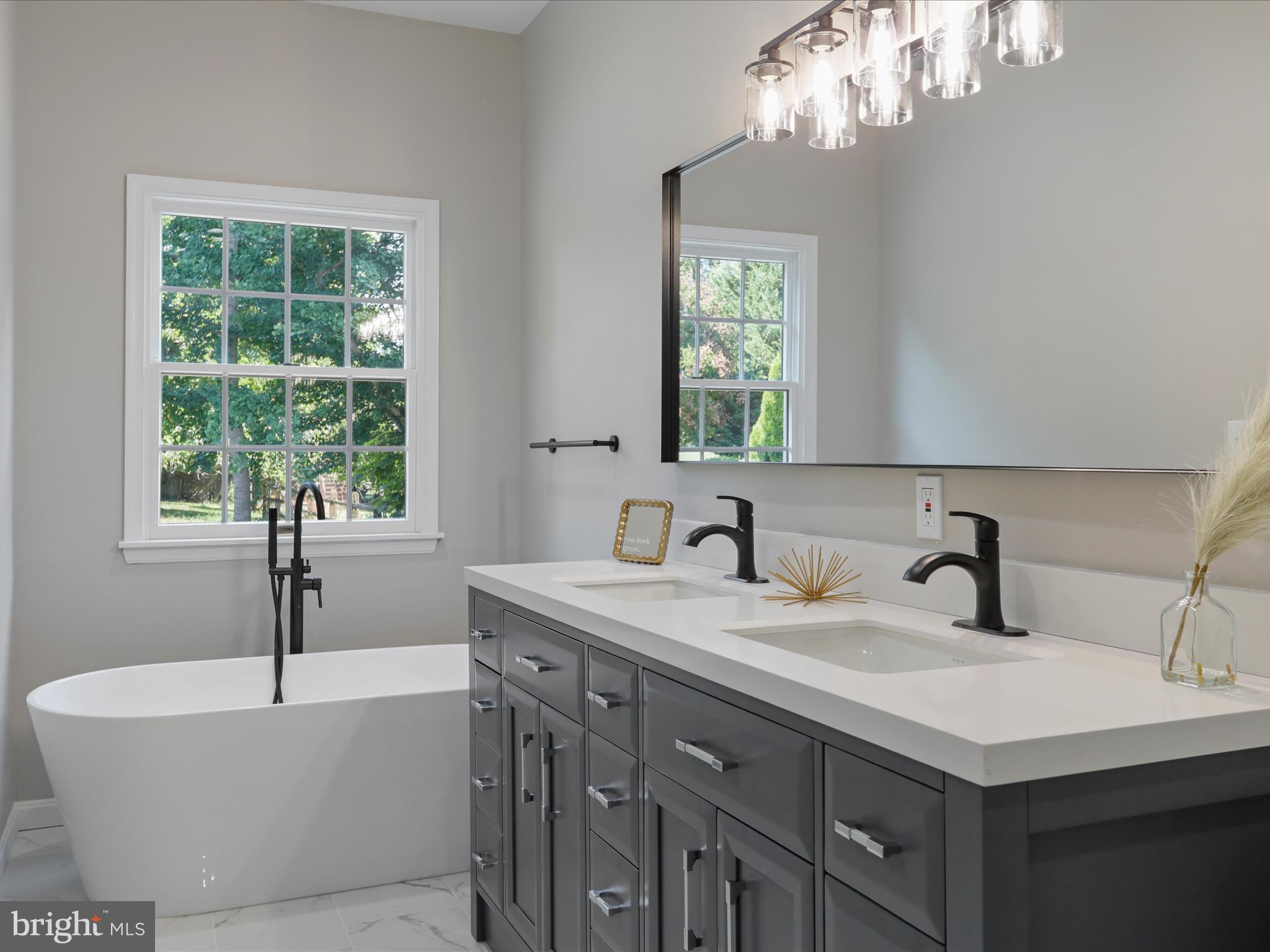 CANVASBACK RIDGE - Residential