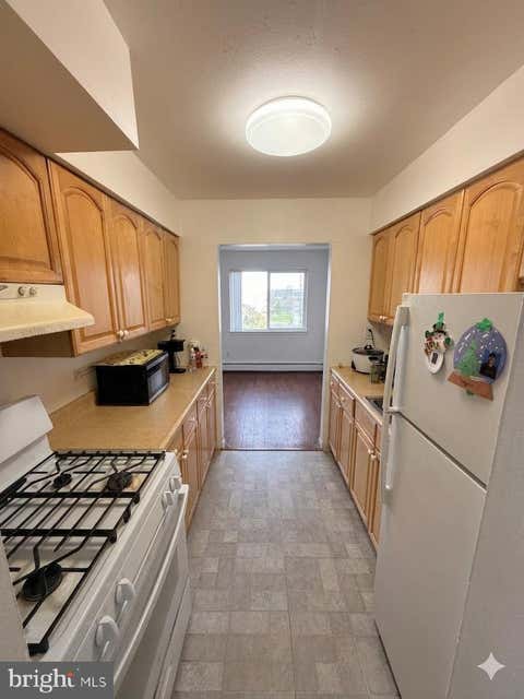 Condo For Sale - 6 Pine Ln Ln<br/> EAST WINDSOR, NJ 08520