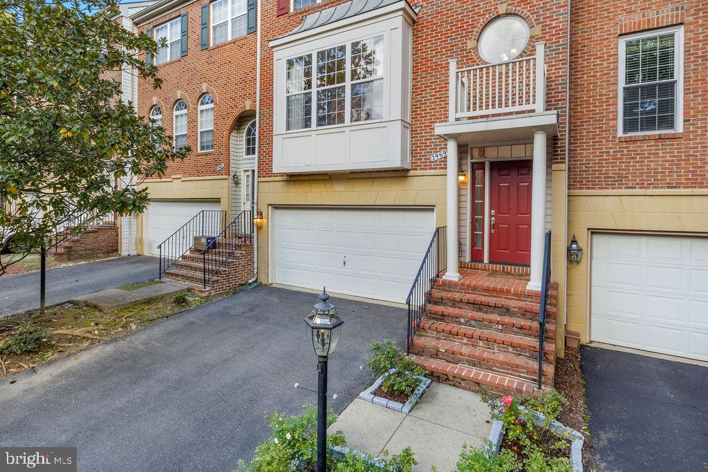 Photo of 2969 Kildare Lane, FAIRFAX, VA 22031 (MLS # VAFX2344758)