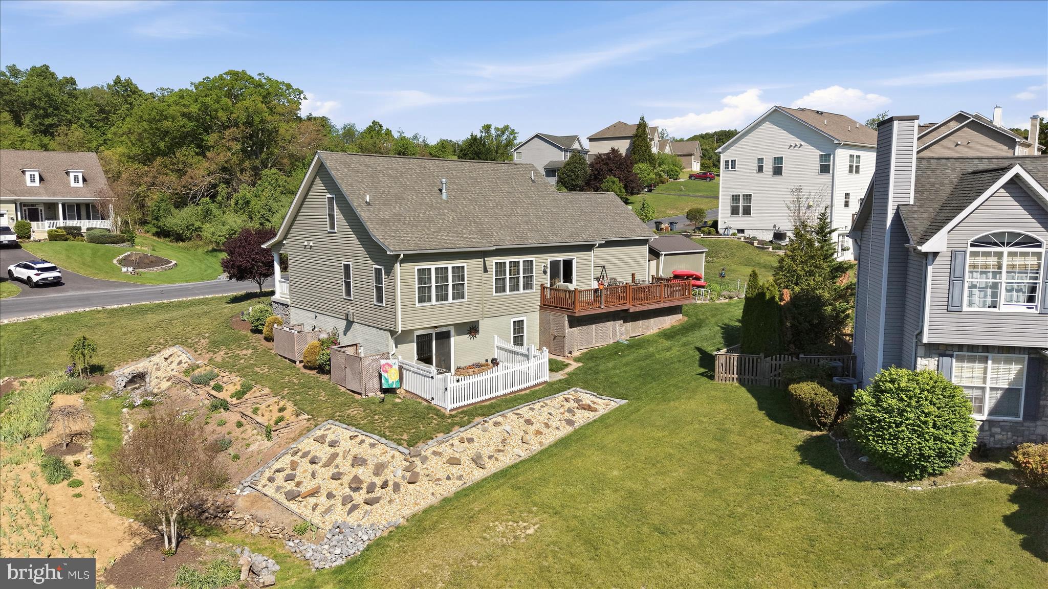 LAKE HOLIDAY ESTATES - Residential