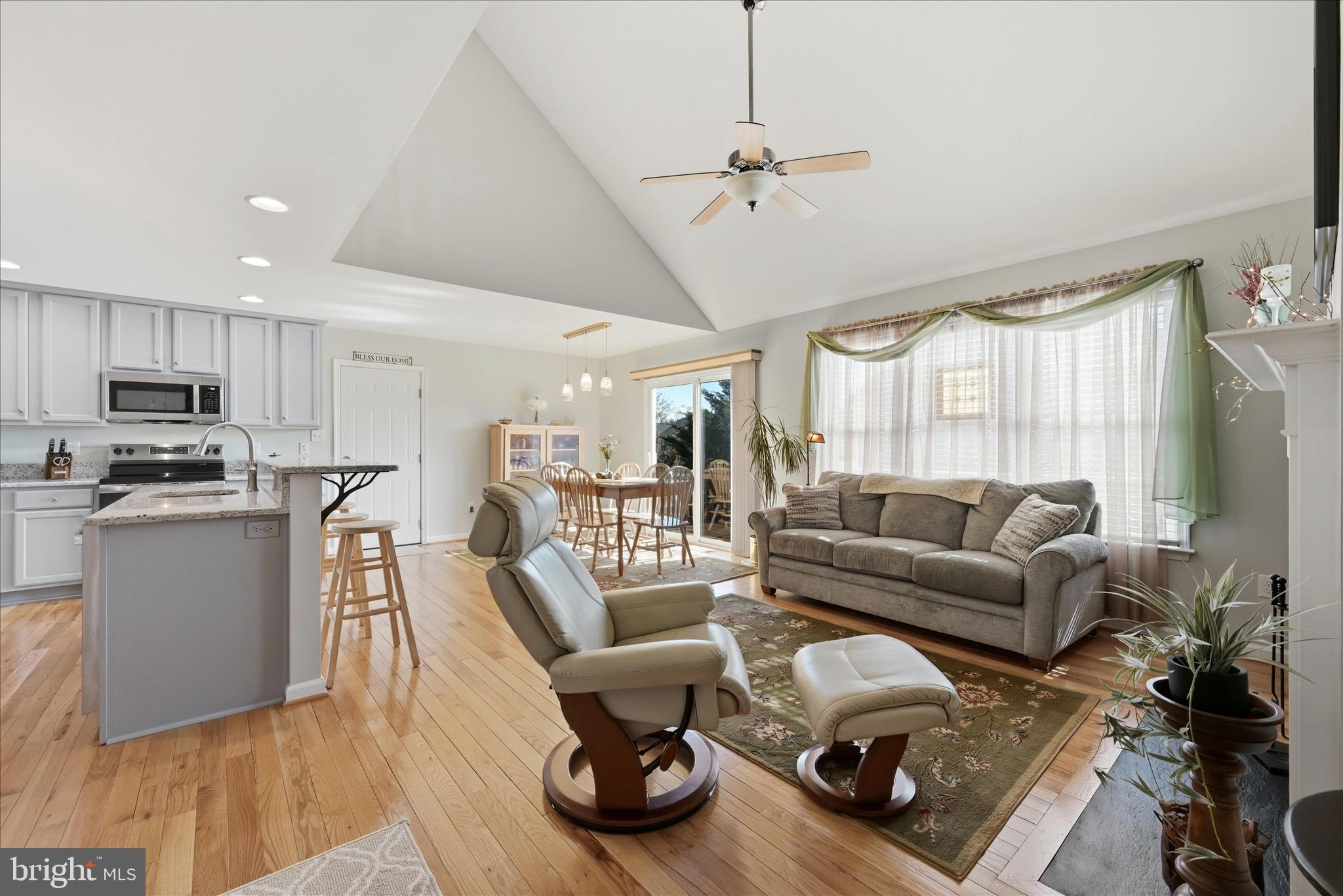 LAKE HOLIDAY ESTATES - Residential
