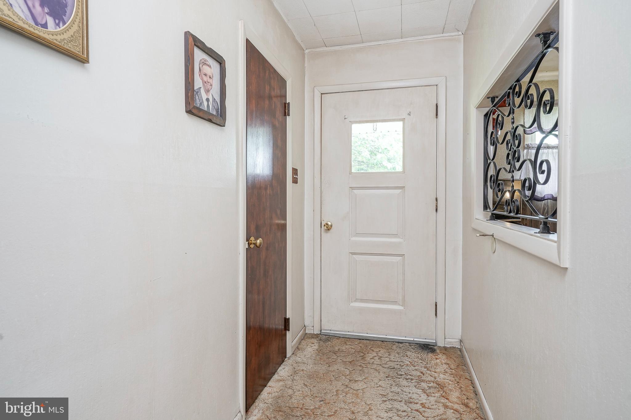 1103 LAUREL ROAD