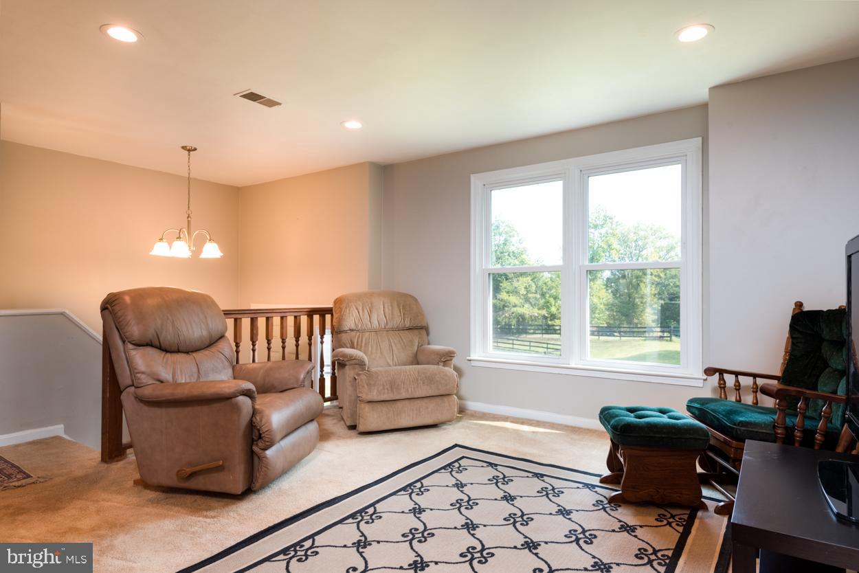 NOKESVILLE - Residential