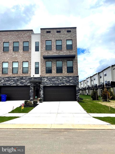 Townhouse For Rent - 462 Tiller Street<br/> FREDERICK, MD 21701
