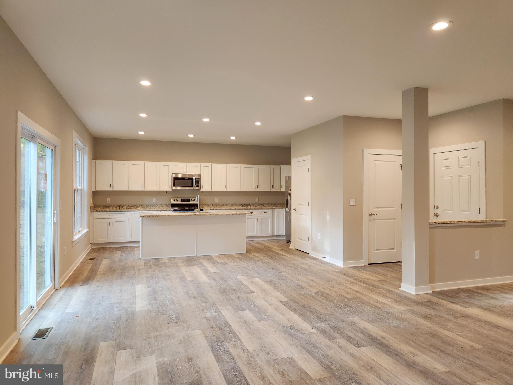 136 S ALMOND STREET