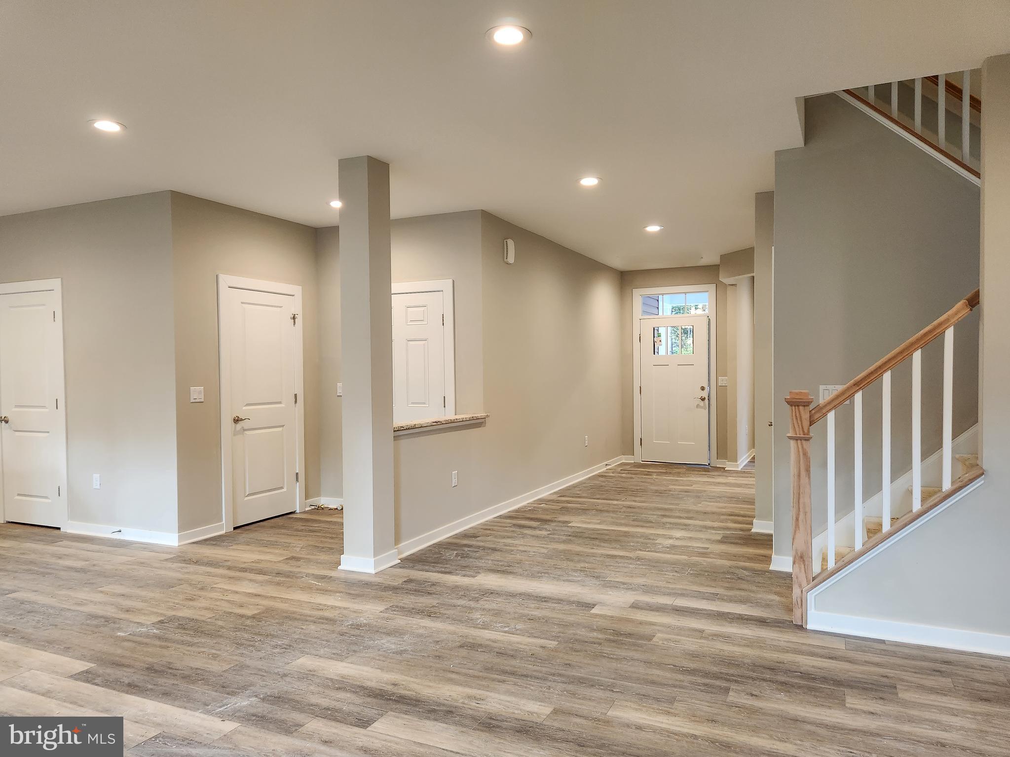 136 S ALMOND STREET