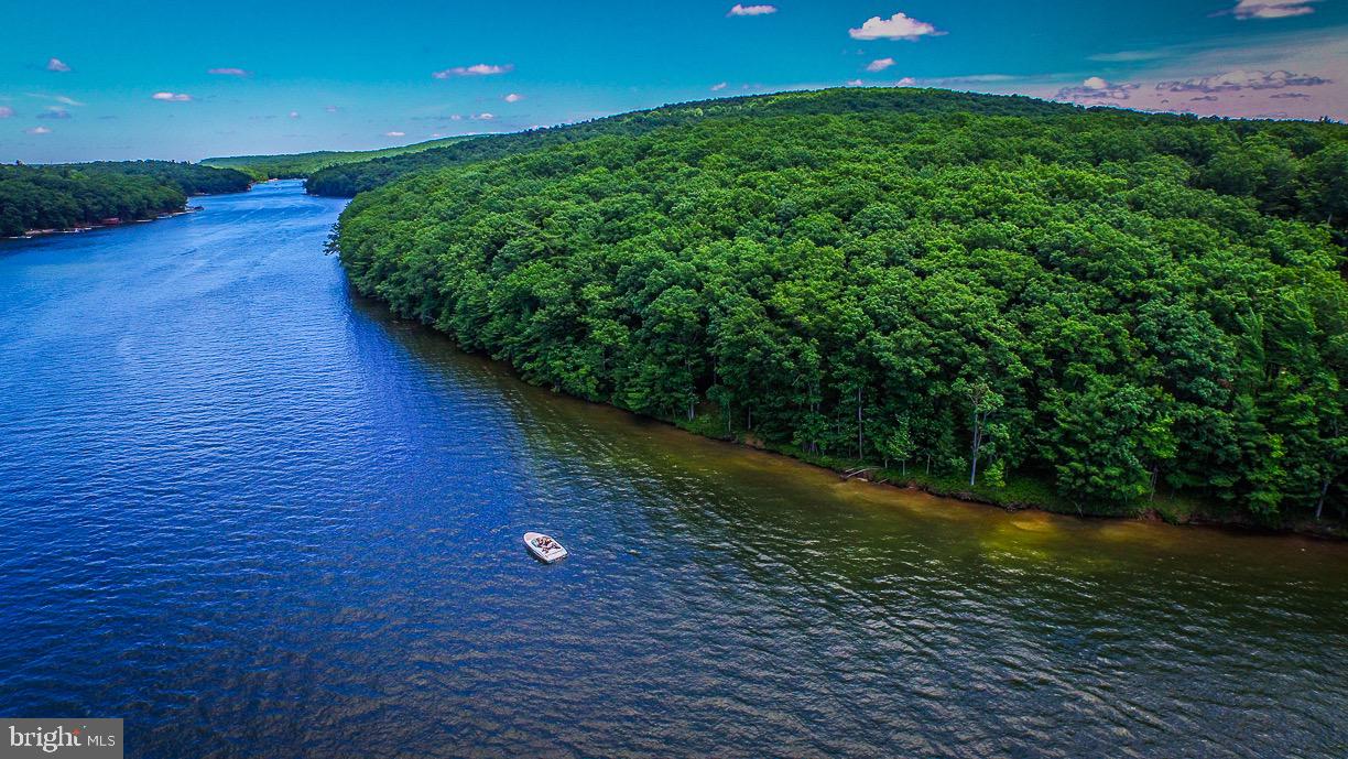 THOUSAND ACRES AT DCL - Land