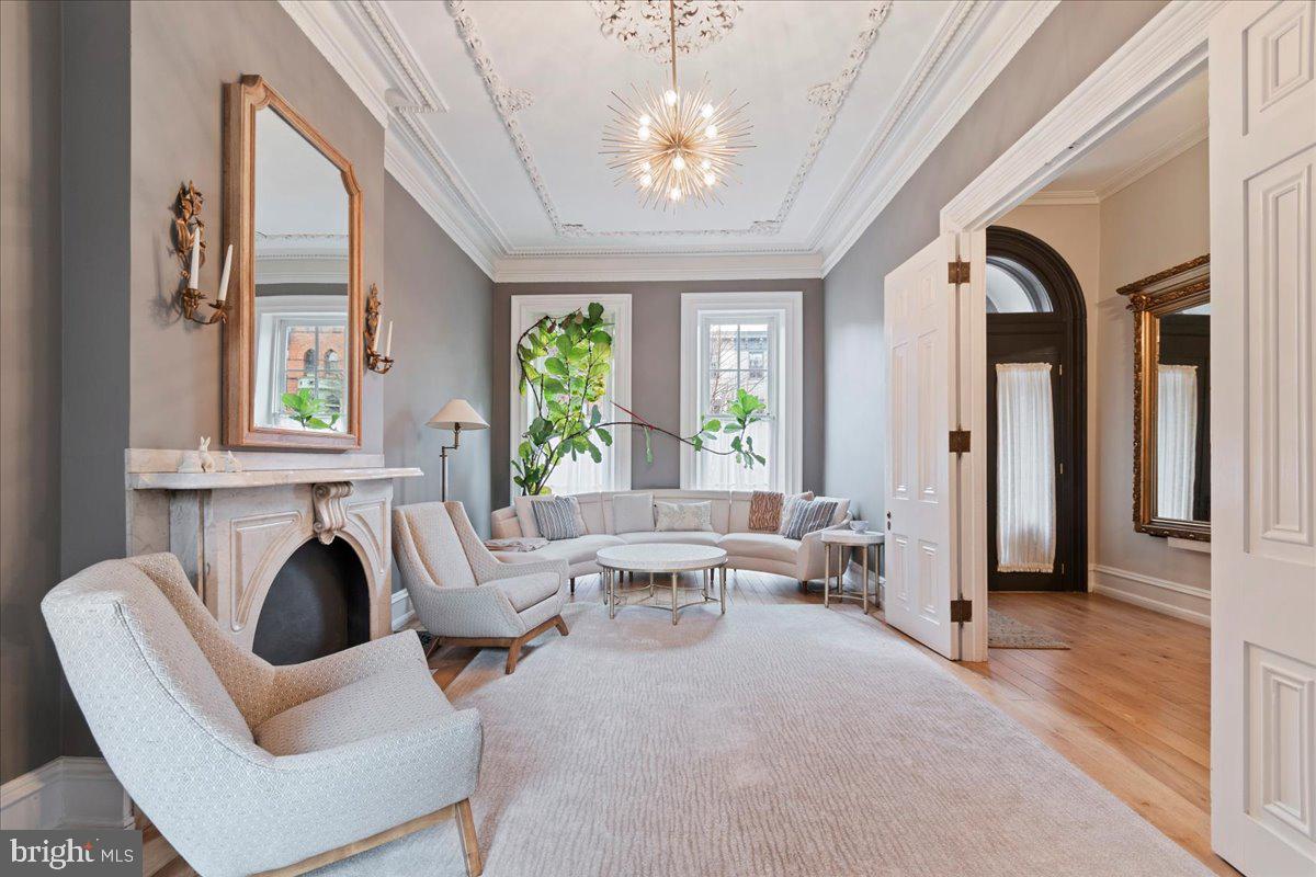 ART MUSEUM AREA - Residential