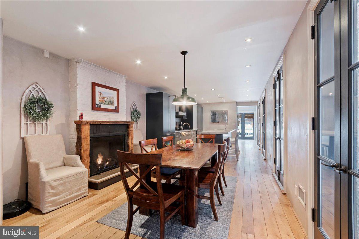 ART MUSEUM AREA - Residential