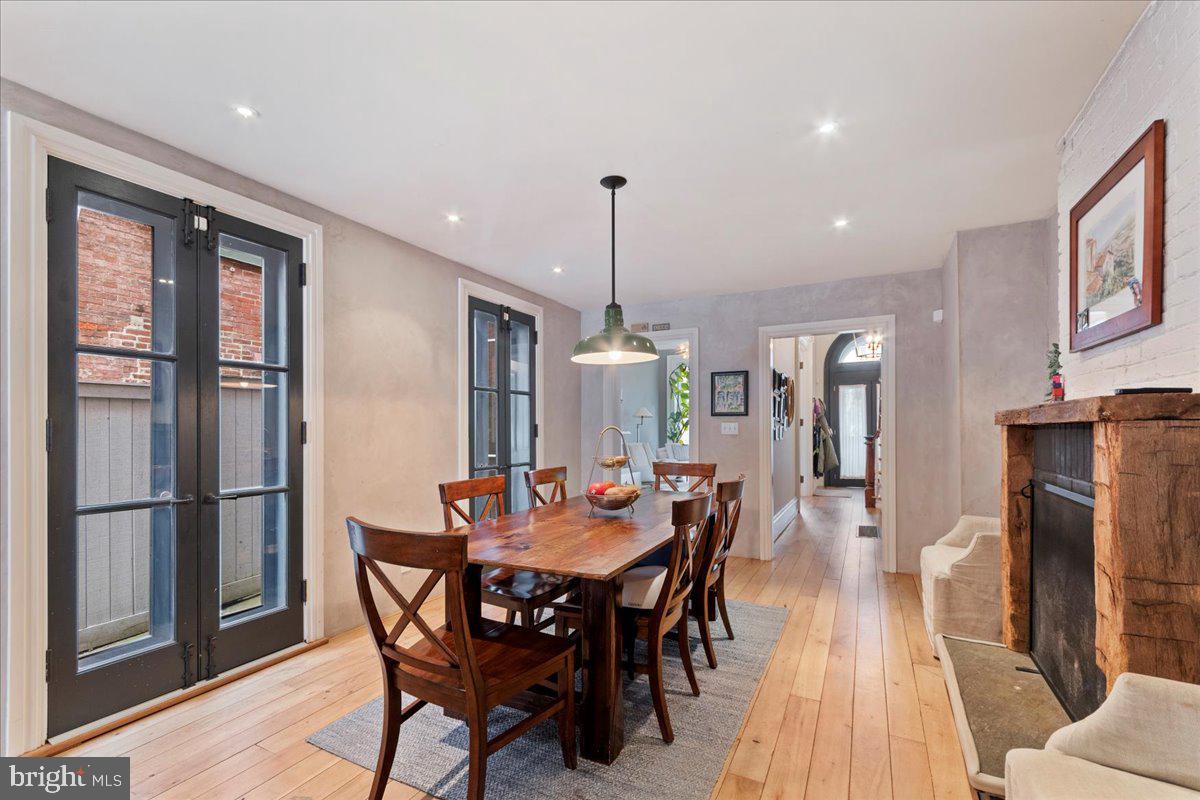 ART MUSEUM AREA - Residential