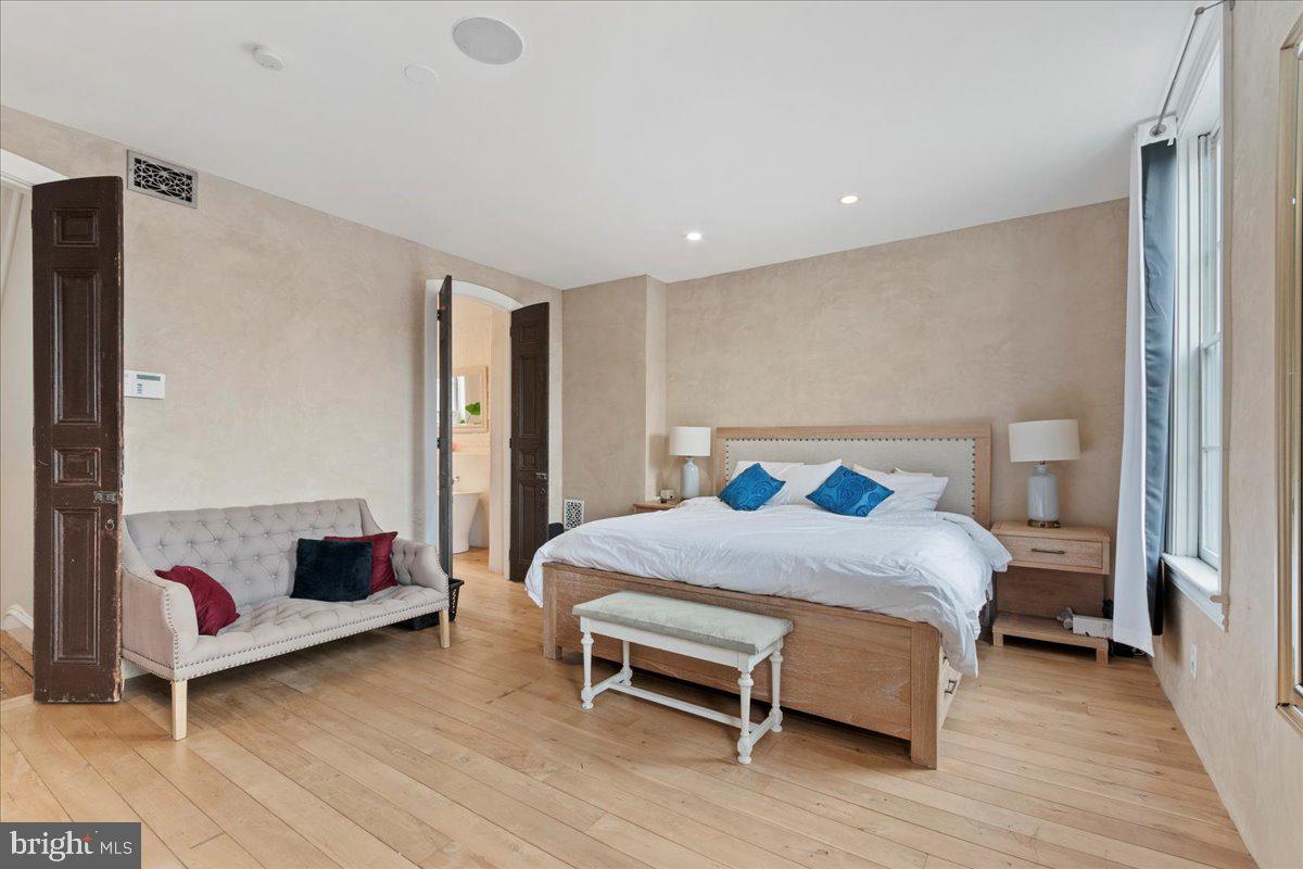 ART MUSEUM AREA - Residential