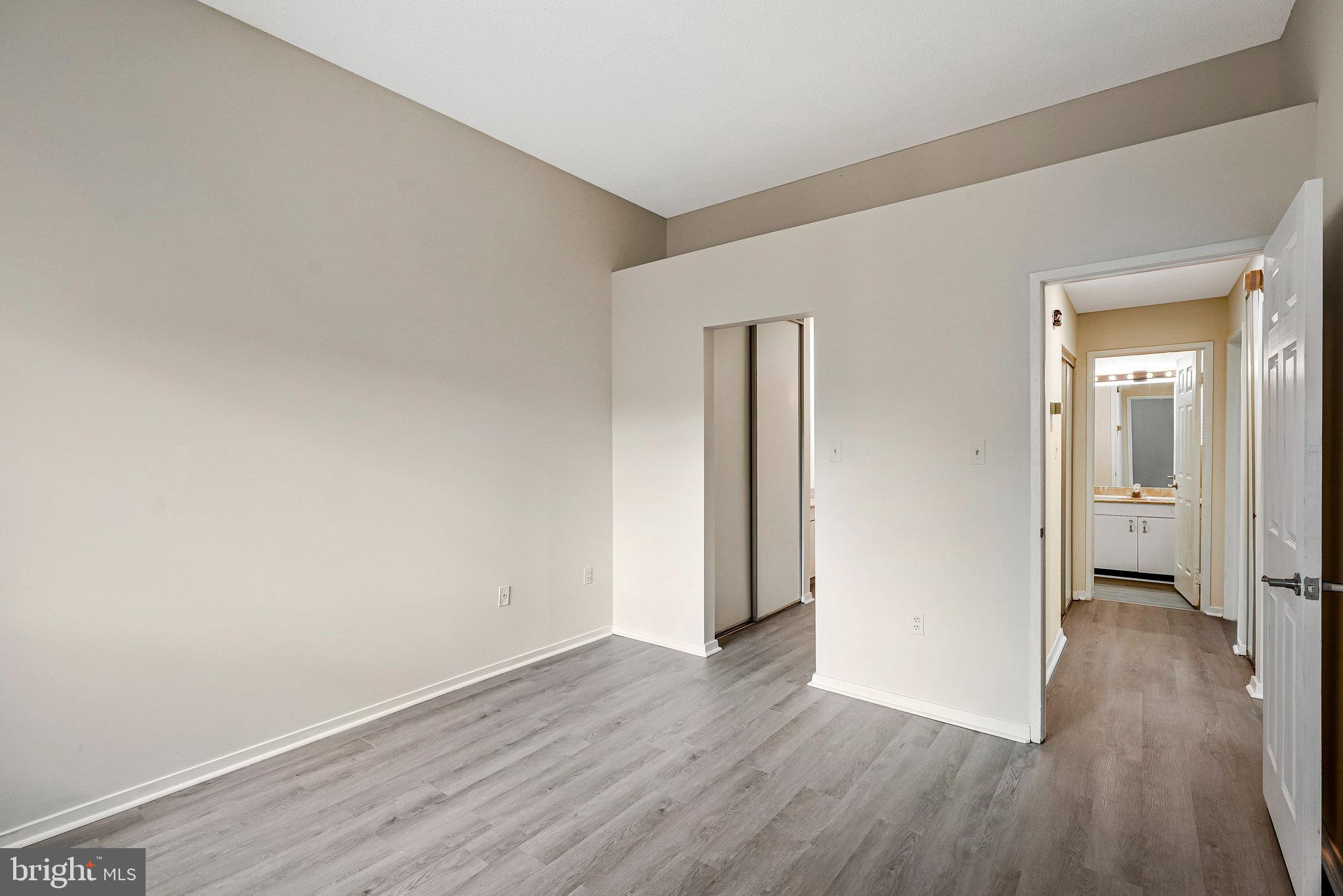 VILLA RIDGE CONDOMINIUMS - Residential Lease