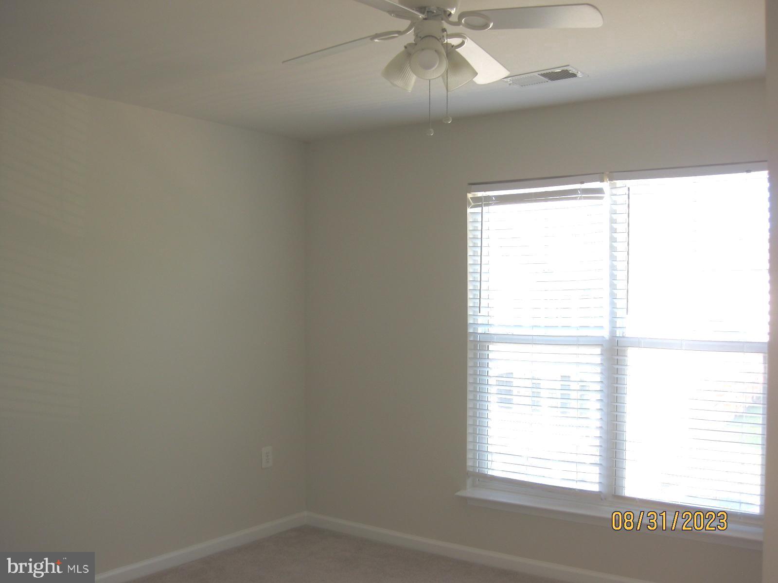 HUNTFIELD - Residential Lease