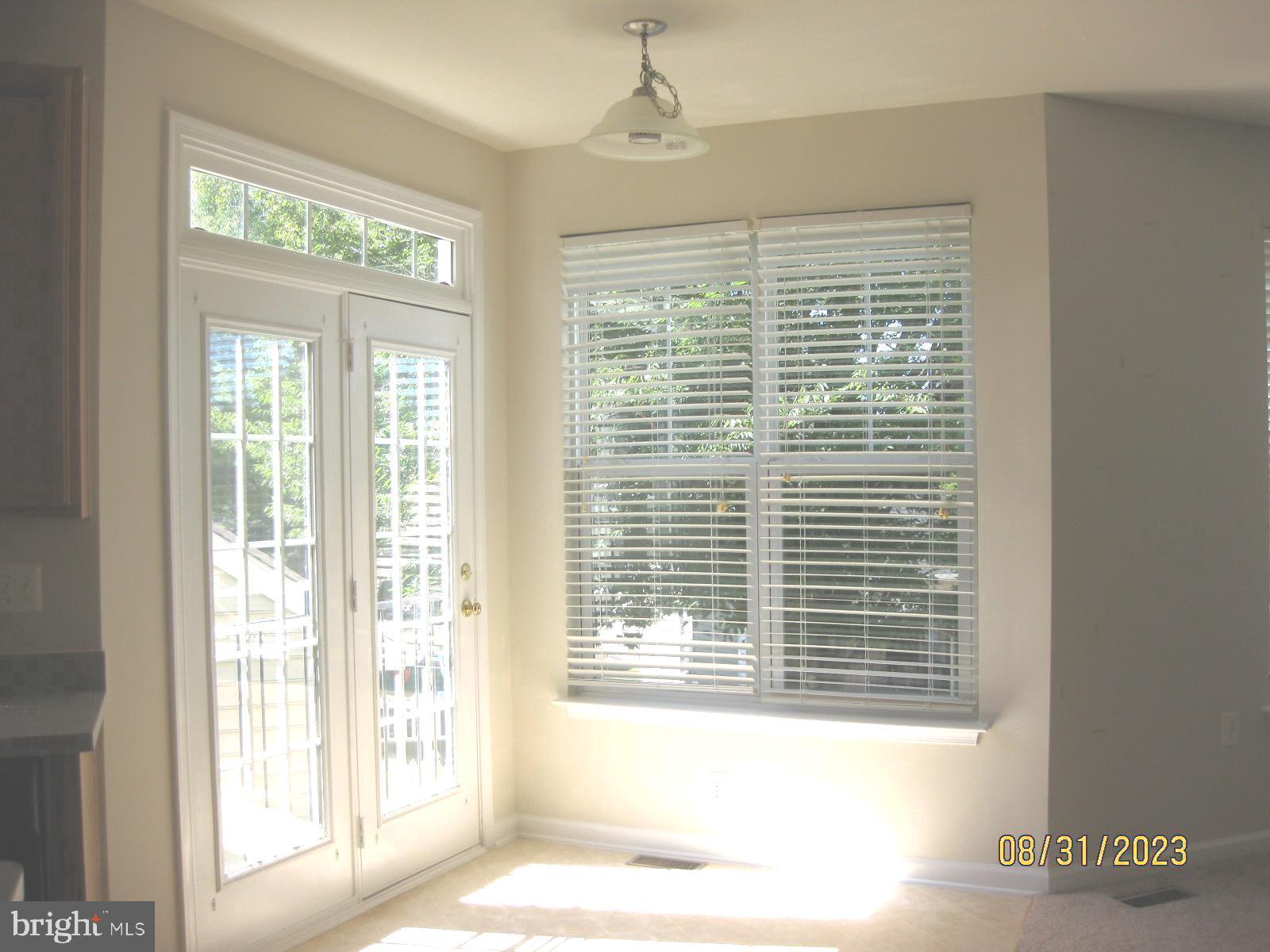 HUNTFIELD - Residential Lease