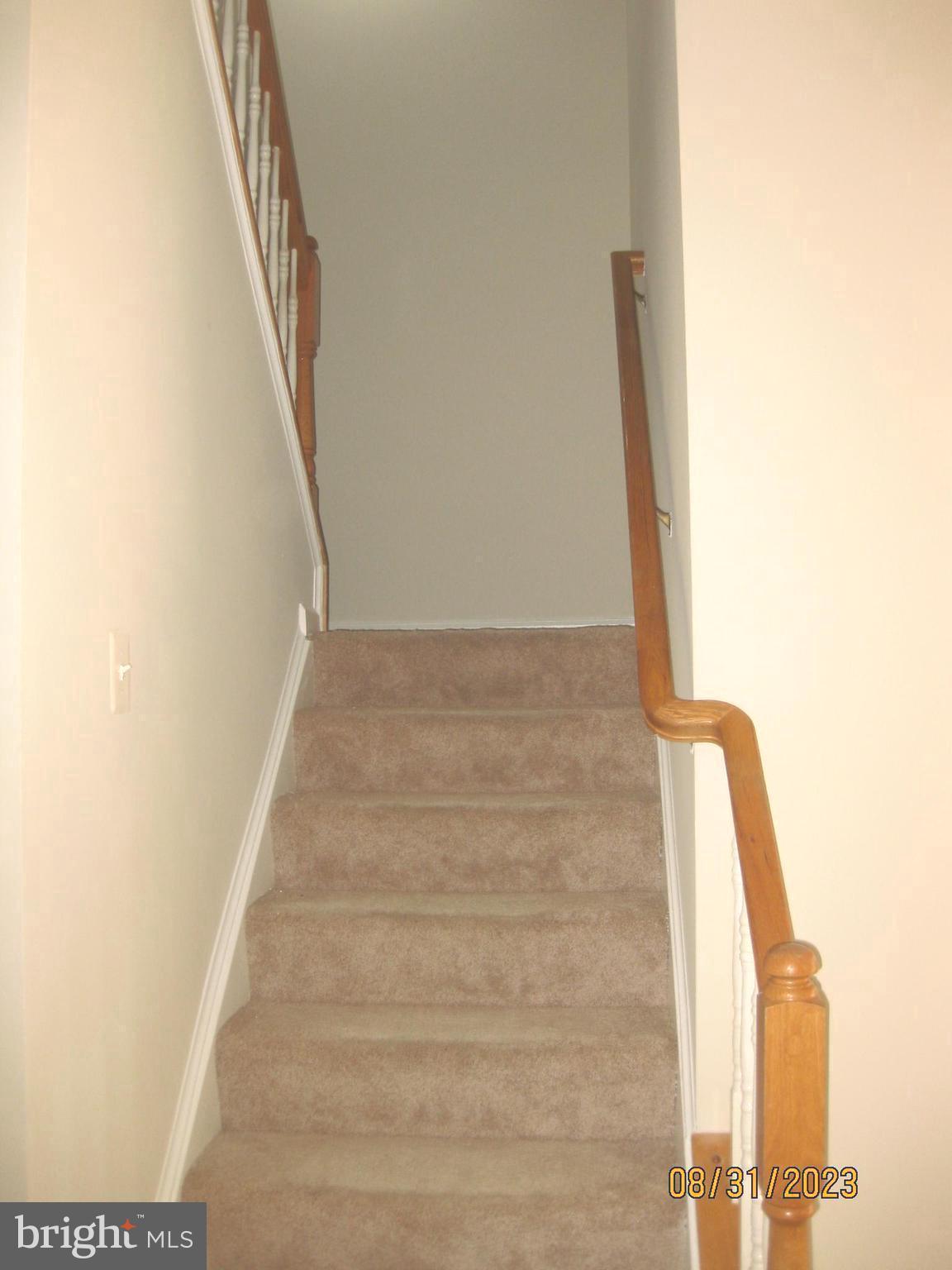 HUNTFIELD - Residential Lease