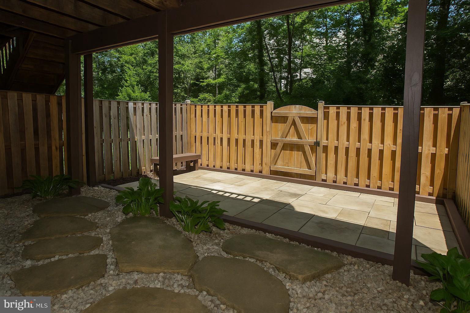 BRYARTON - Residential Lease