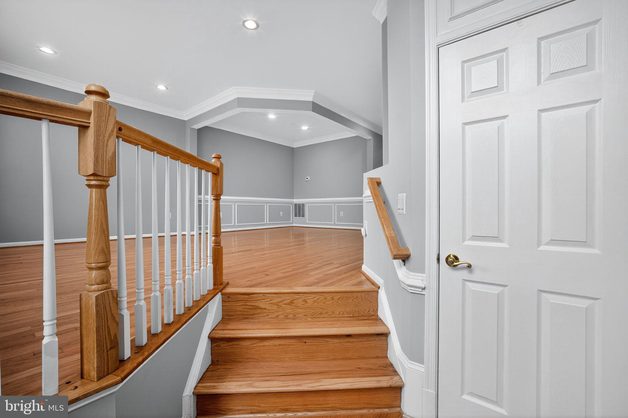 ROCKLAND VILLAGE - Residential Lease