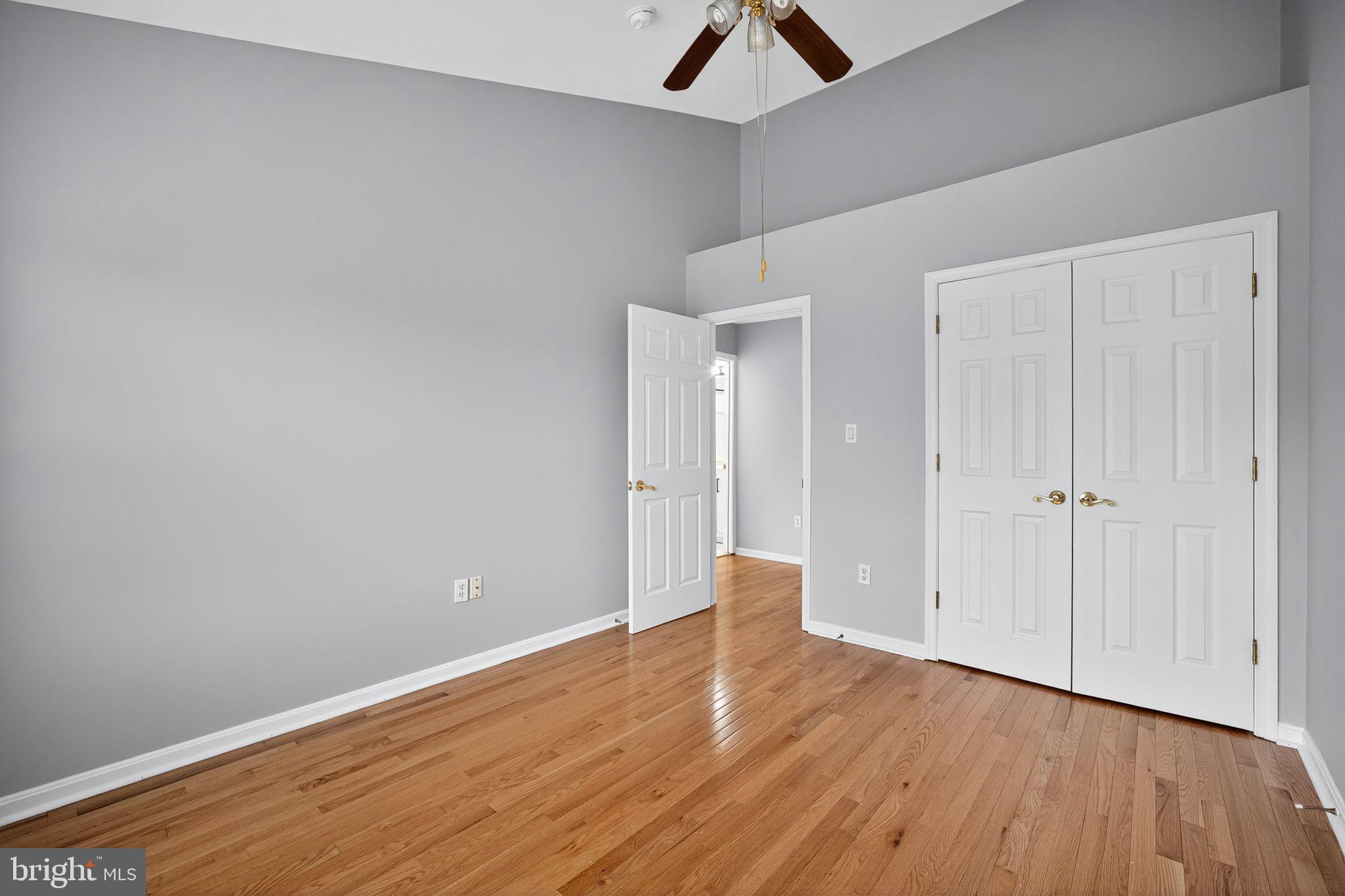 ROCKLAND VILLAGE - Residential Lease