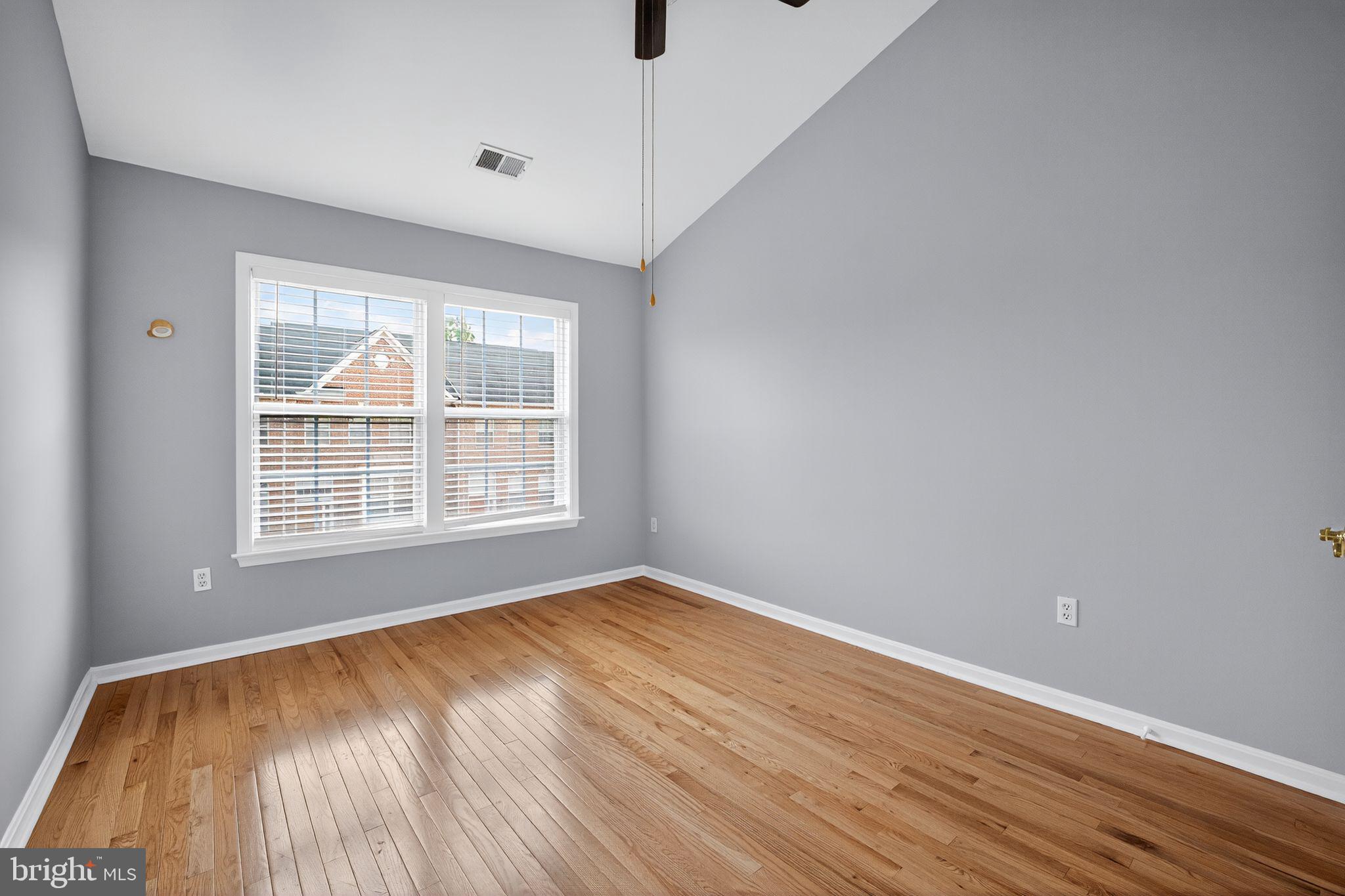 ROCKLAND VILLAGE - Residential Lease