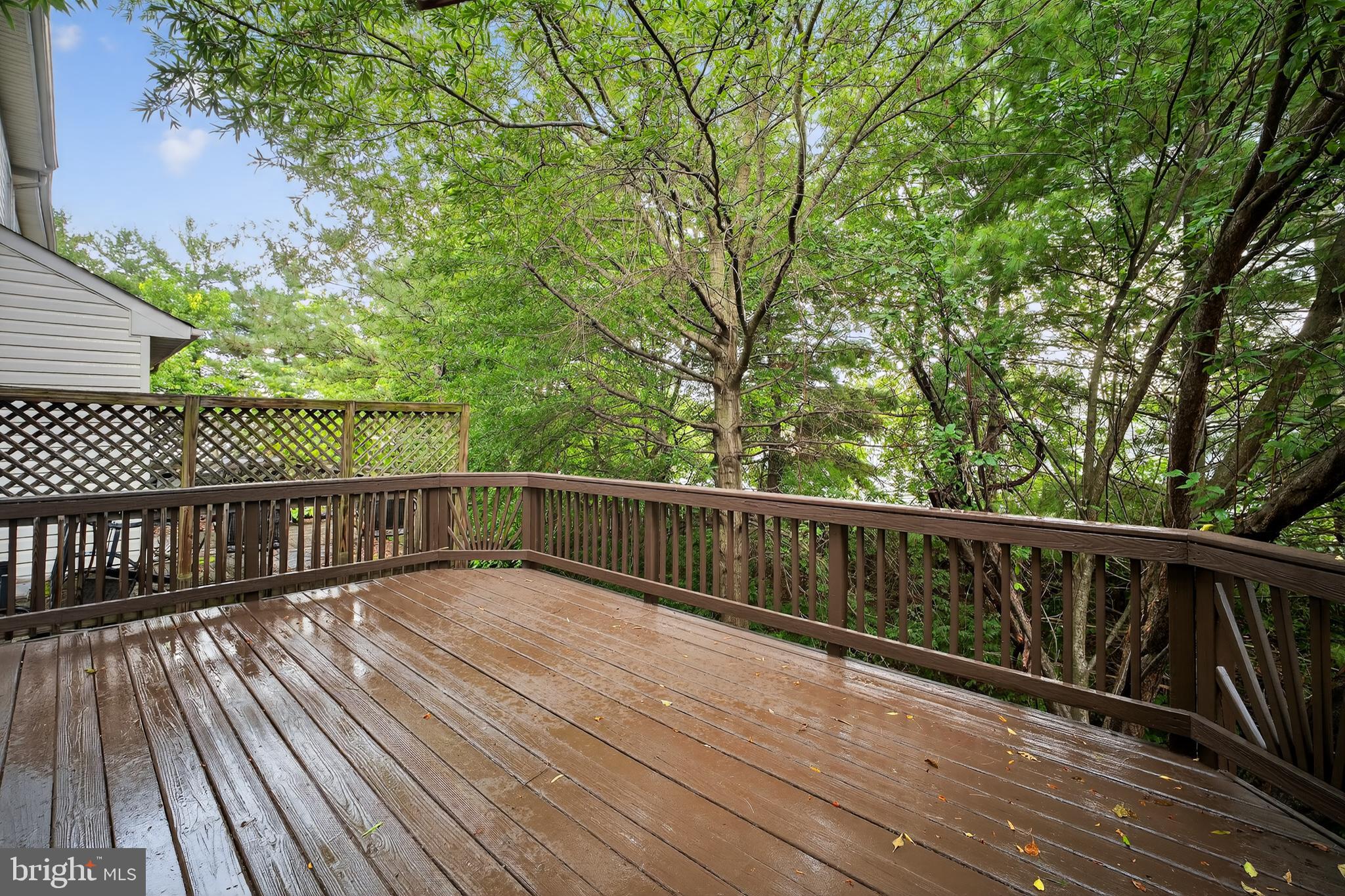 ROCKLAND VILLAGE - Residential Lease