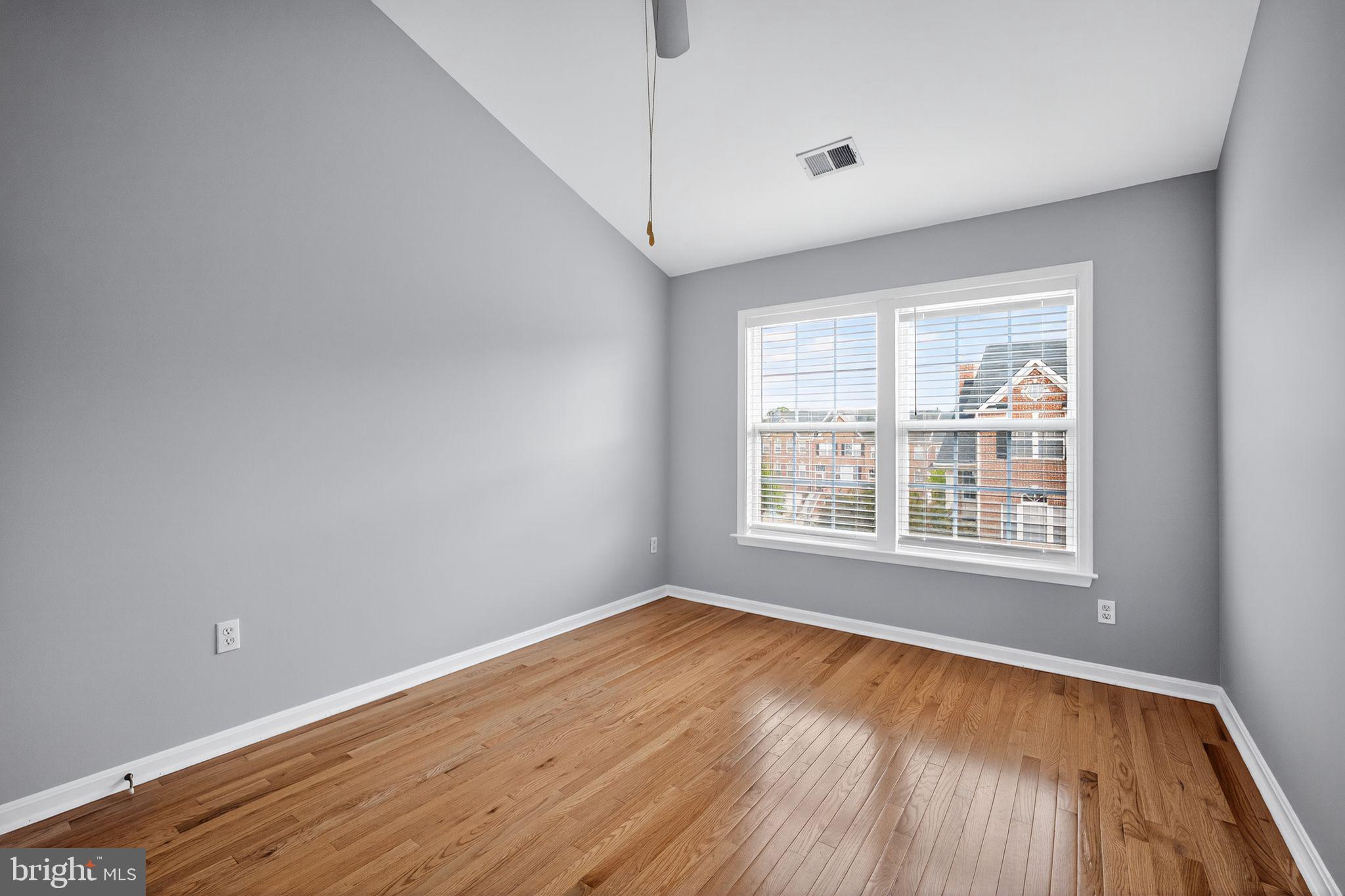 ROCKLAND VILLAGE - Residential Lease