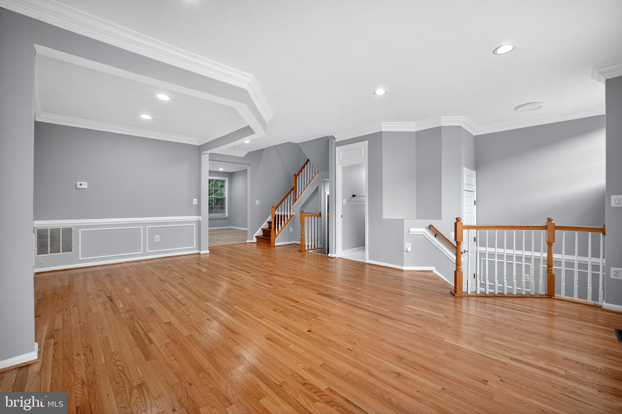 ROCKLAND VILLAGE - Residential Lease