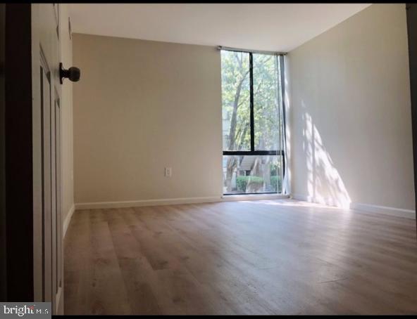 CHELSEA WOODS-PHASE 3> - Residential Lease