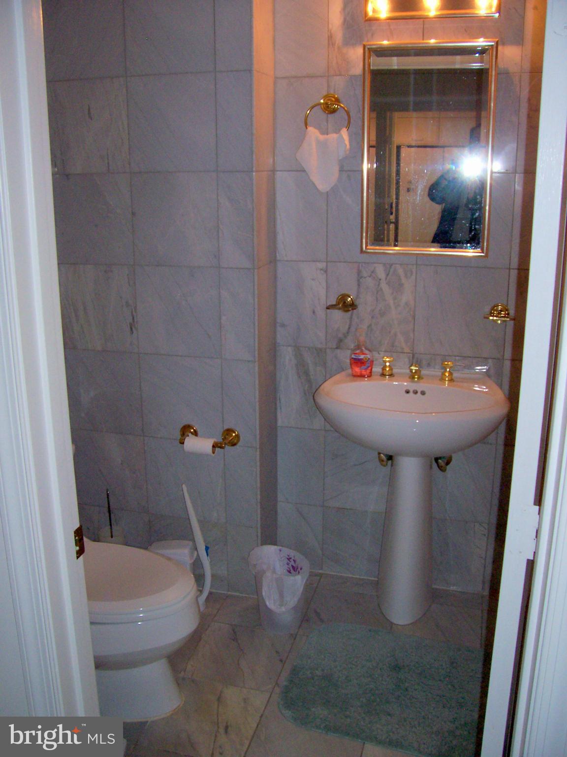 TUSCANY CANTERBURY - Residential Lease