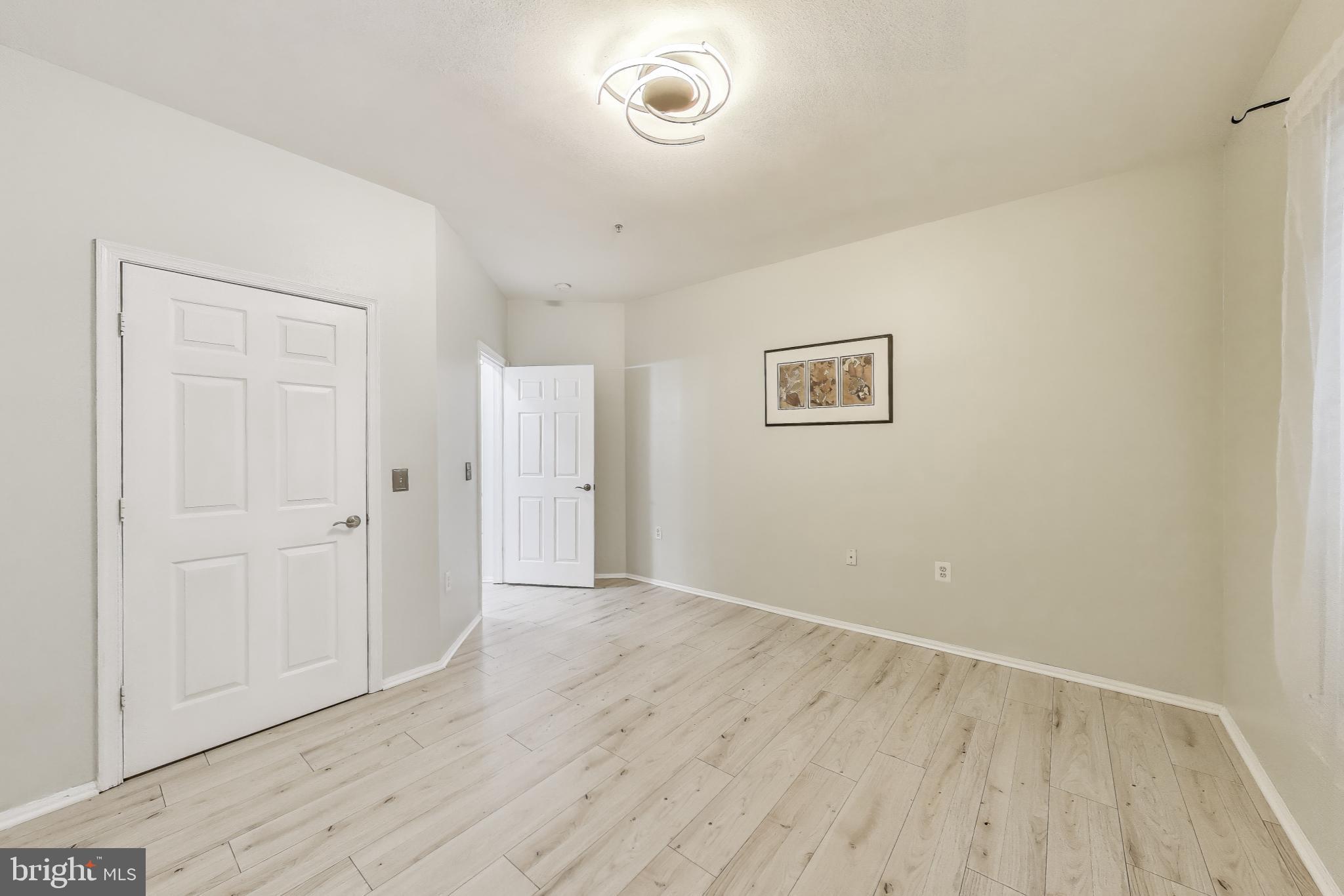 WHITE FLINT STATION - Residential Lease