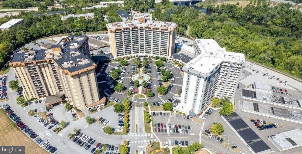 VALLEY FORGE TOWER - Residential