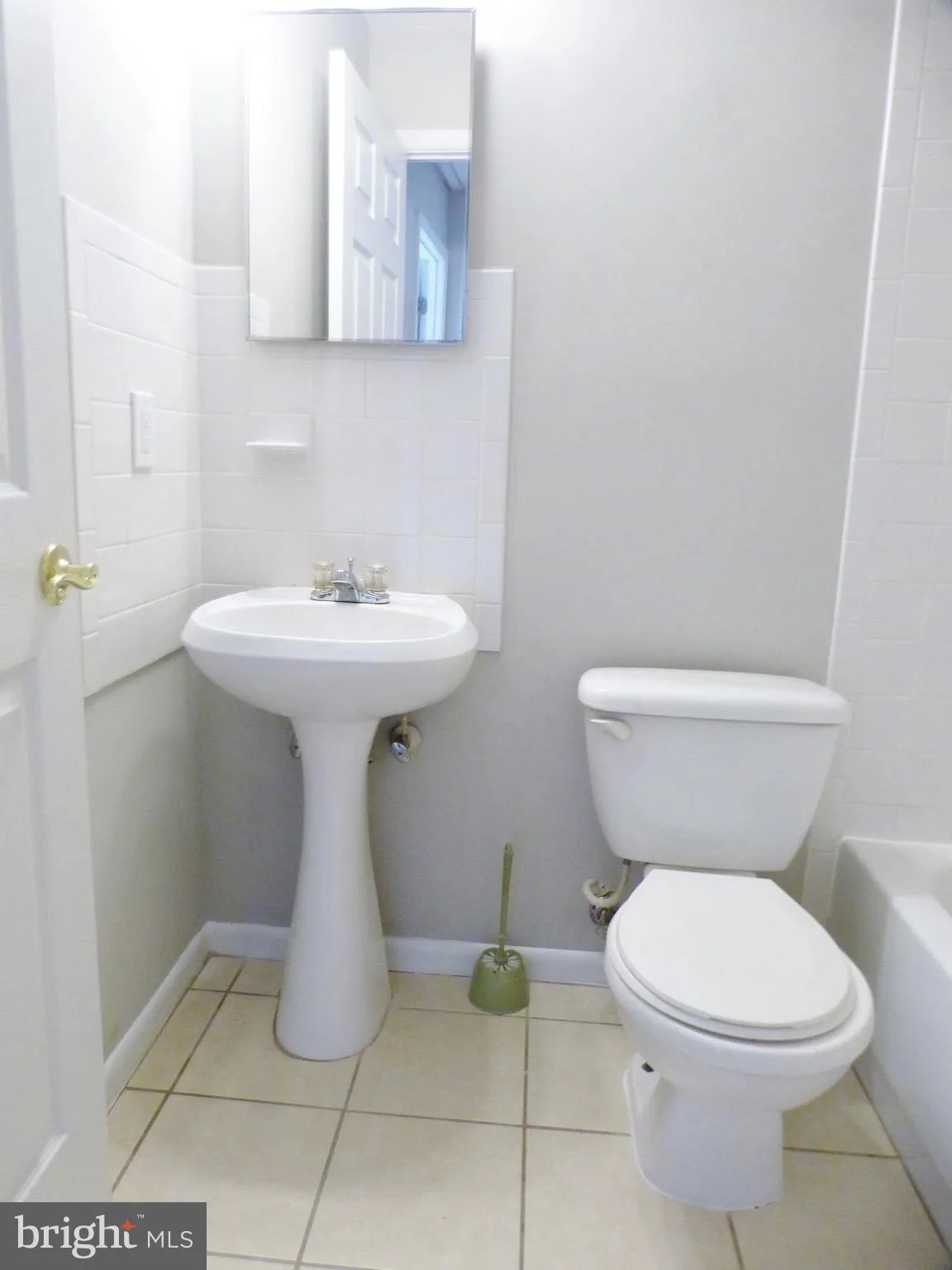 Baltimore, Maryland 21230, United States, 2 Bedrooms Bedrooms, ,1 BathroomBathrooms,Residential,Coming Soon,241139