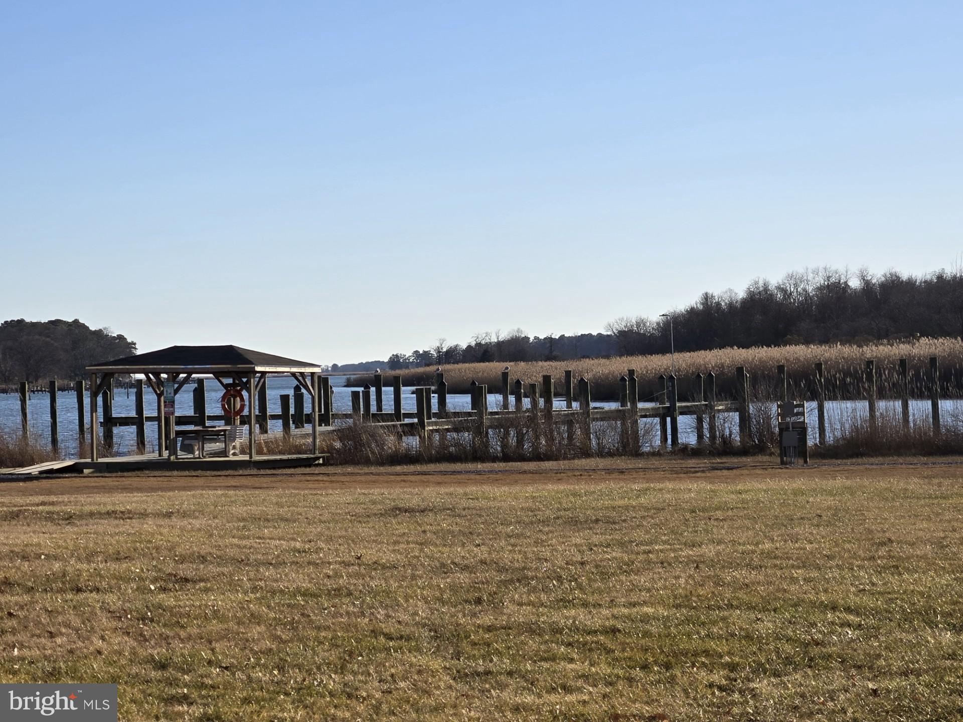 5 MARINERS WAY UNIT 2 2