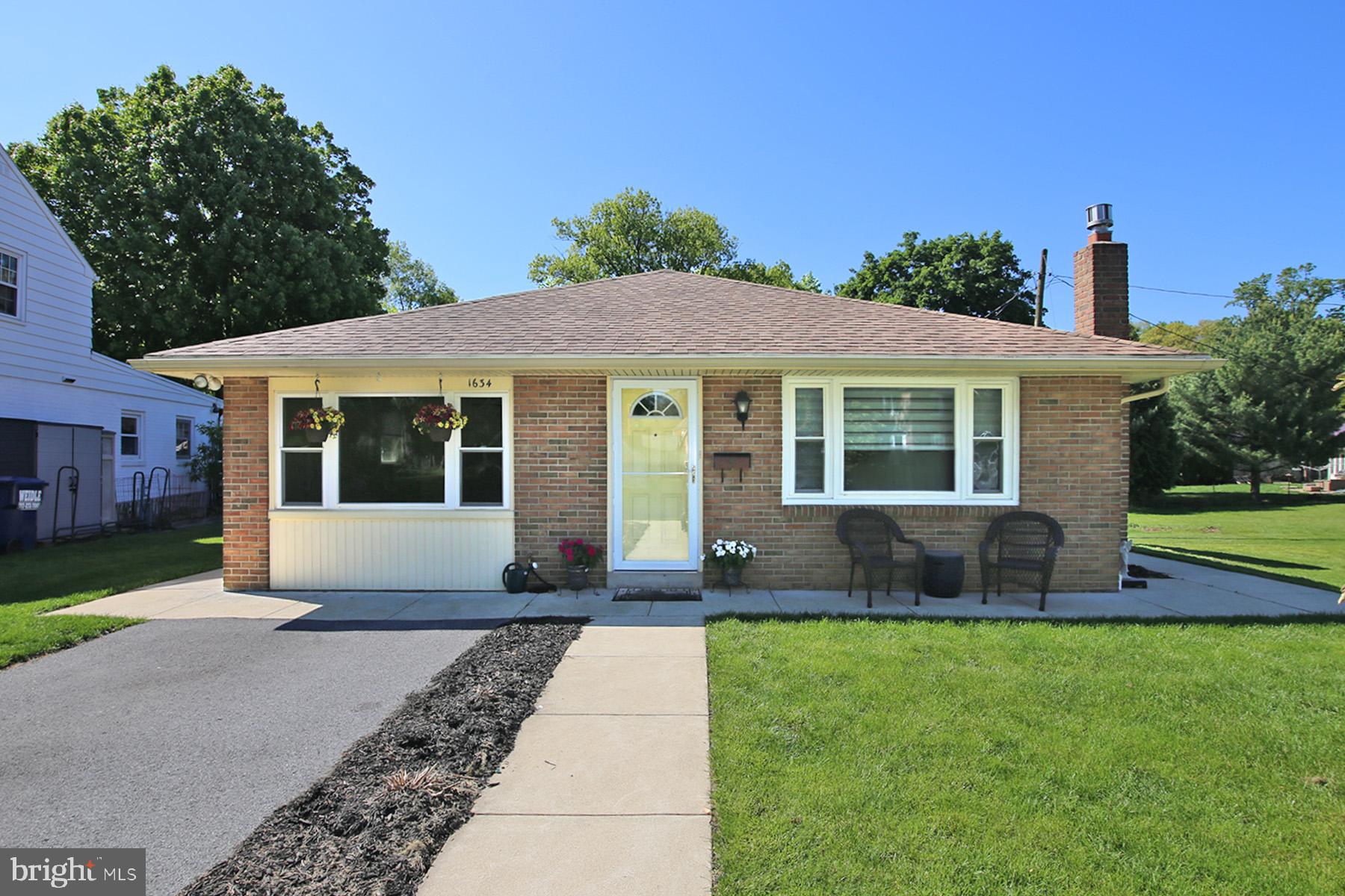 1634 ELM STREET