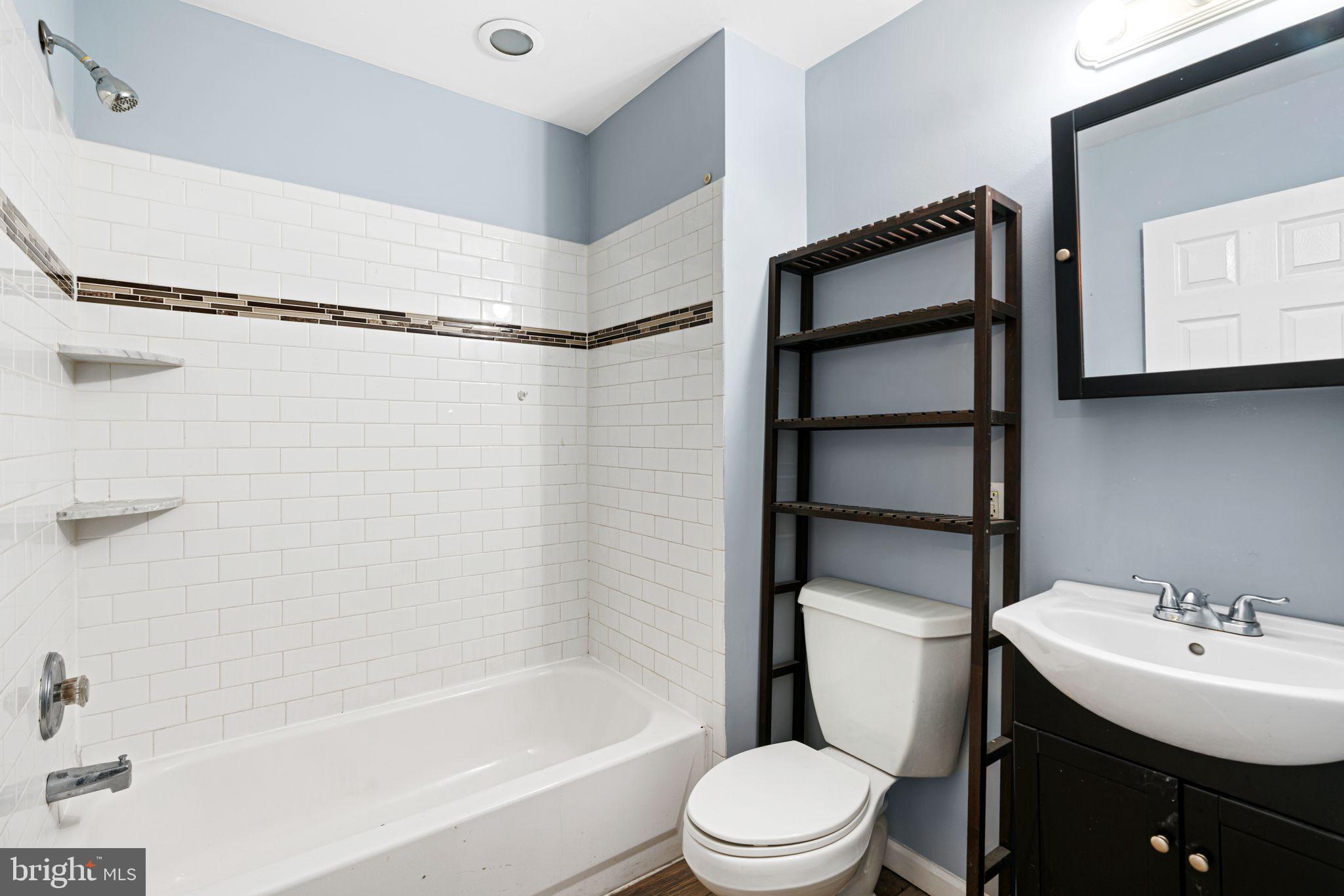 POINT BREEZE - Residential Lease