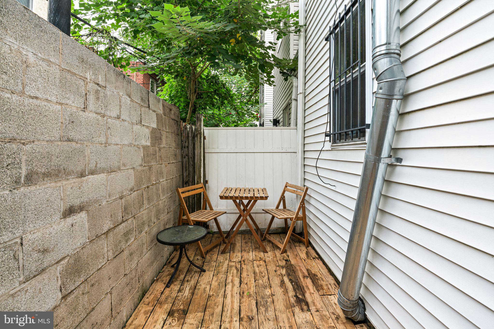 POINT BREEZE - Residential Lease