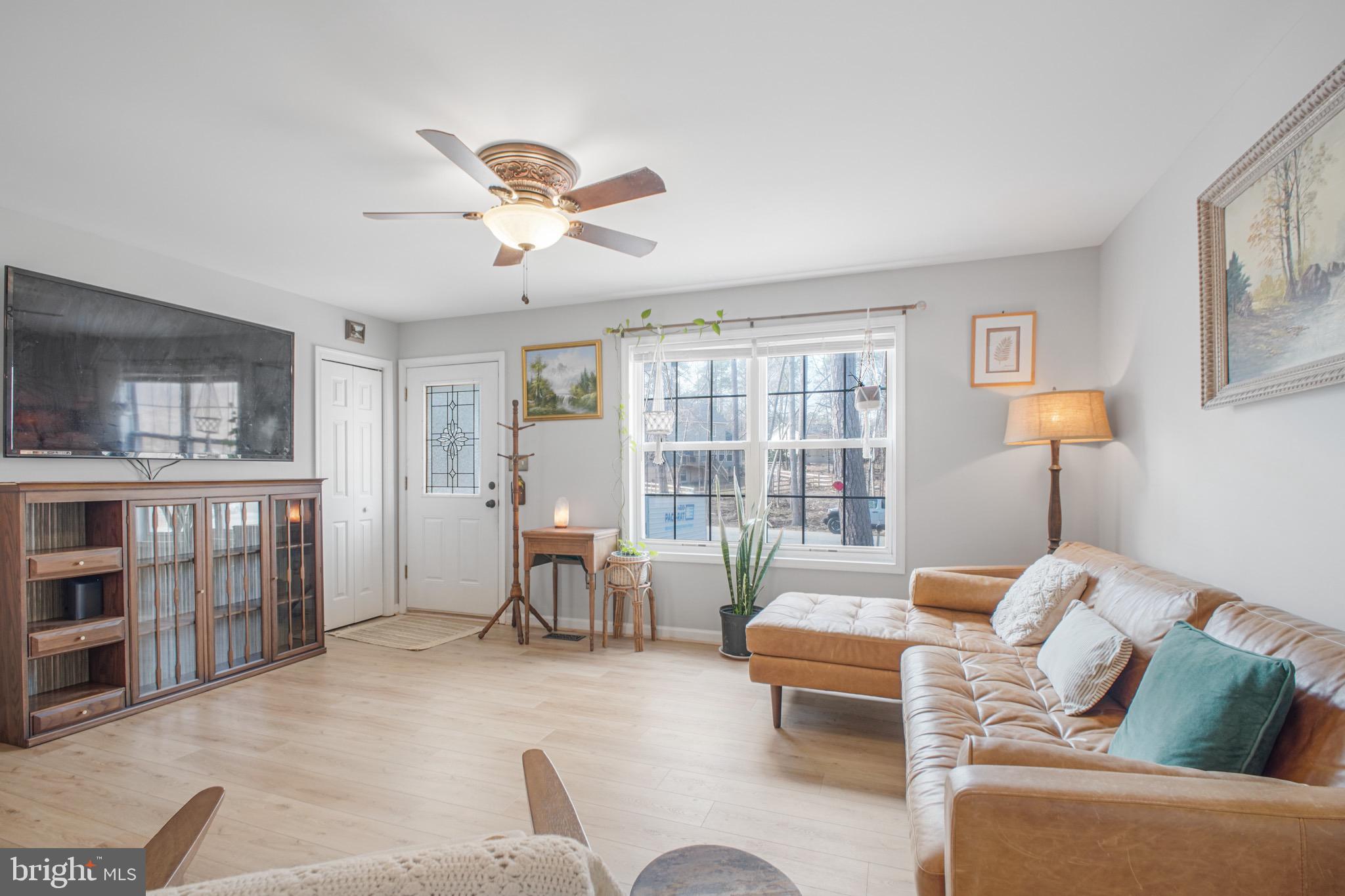 LAKE CAROLINE - Residential