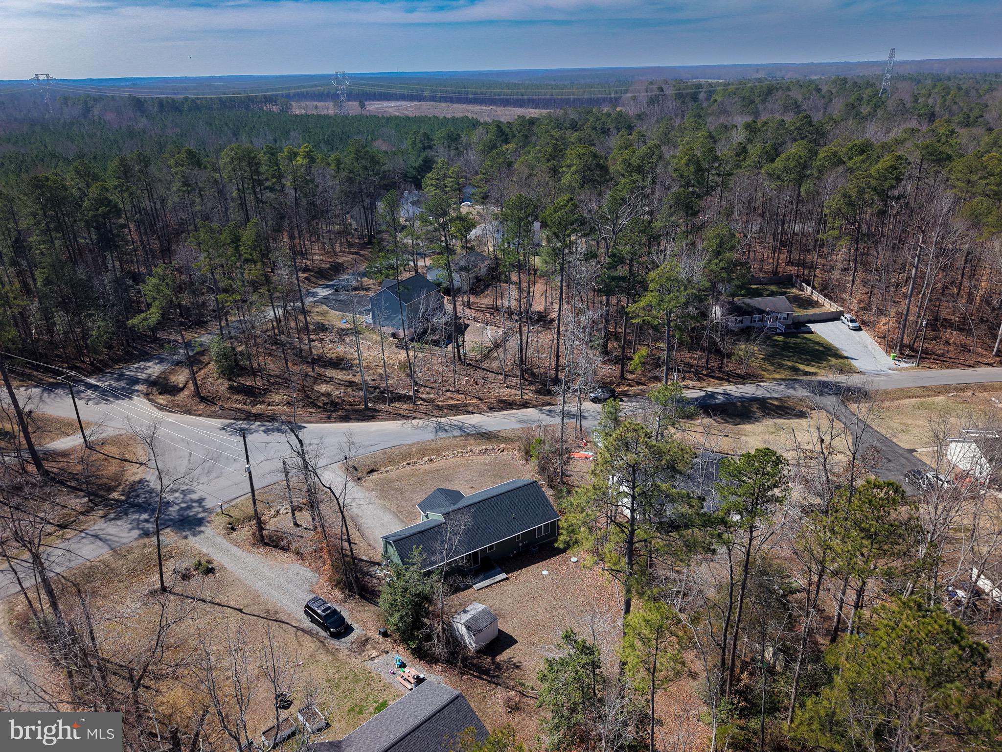 LAKE CAROLINE - Residential